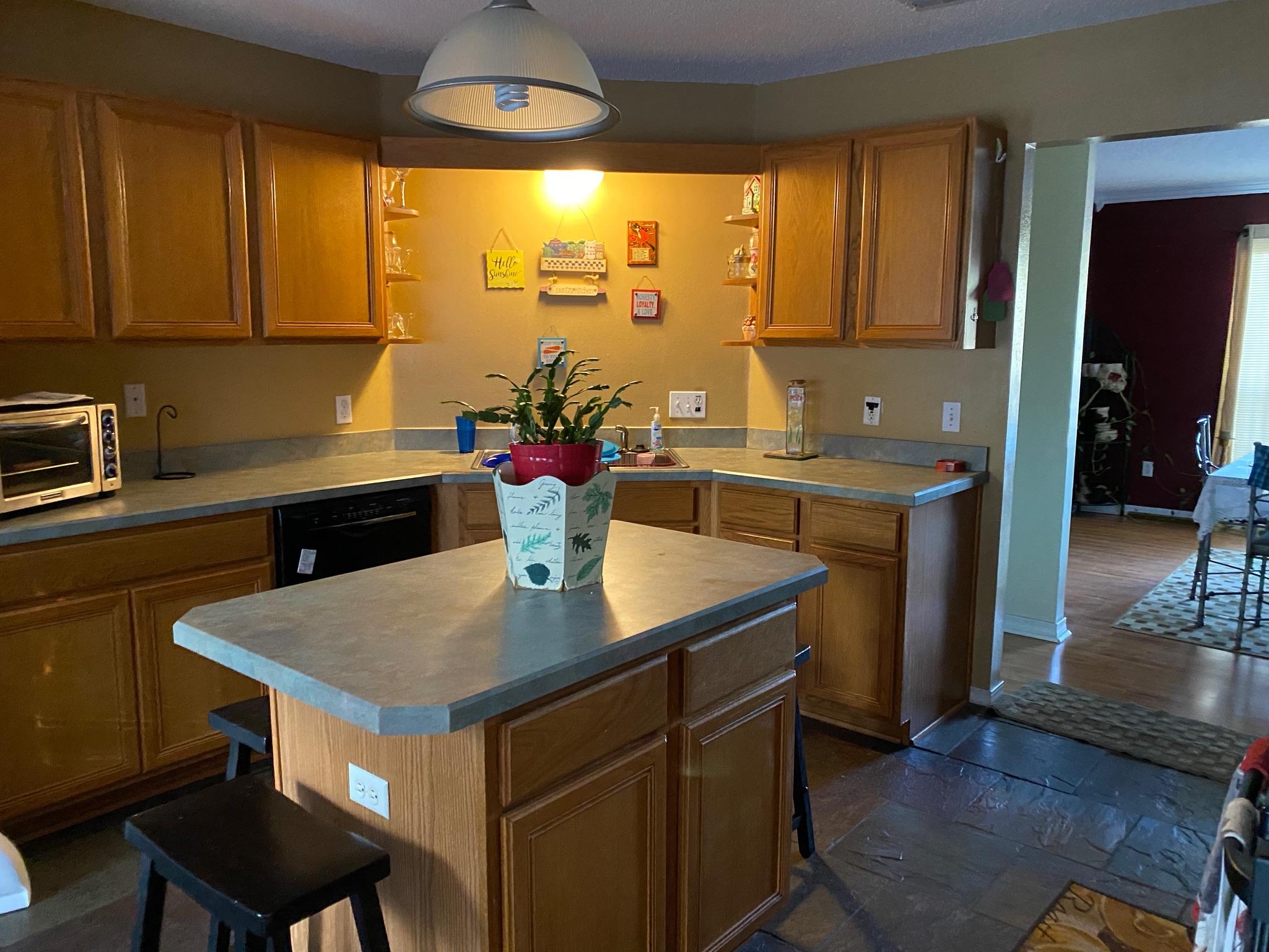 NORTHVIEW ESTATES 5TH ADDN - Residential