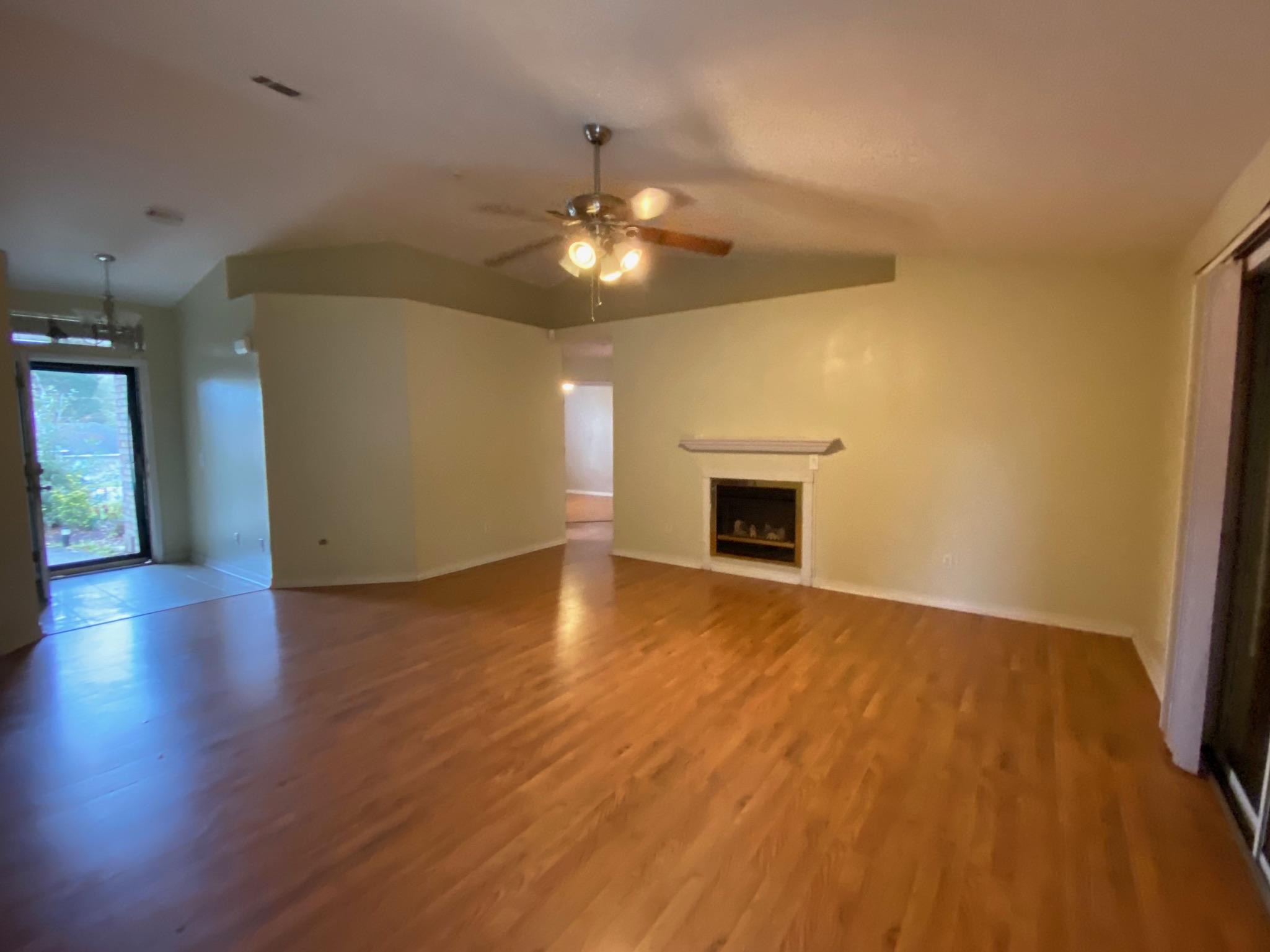 NORTHVIEW ESTATES 5TH ADDN - Residential