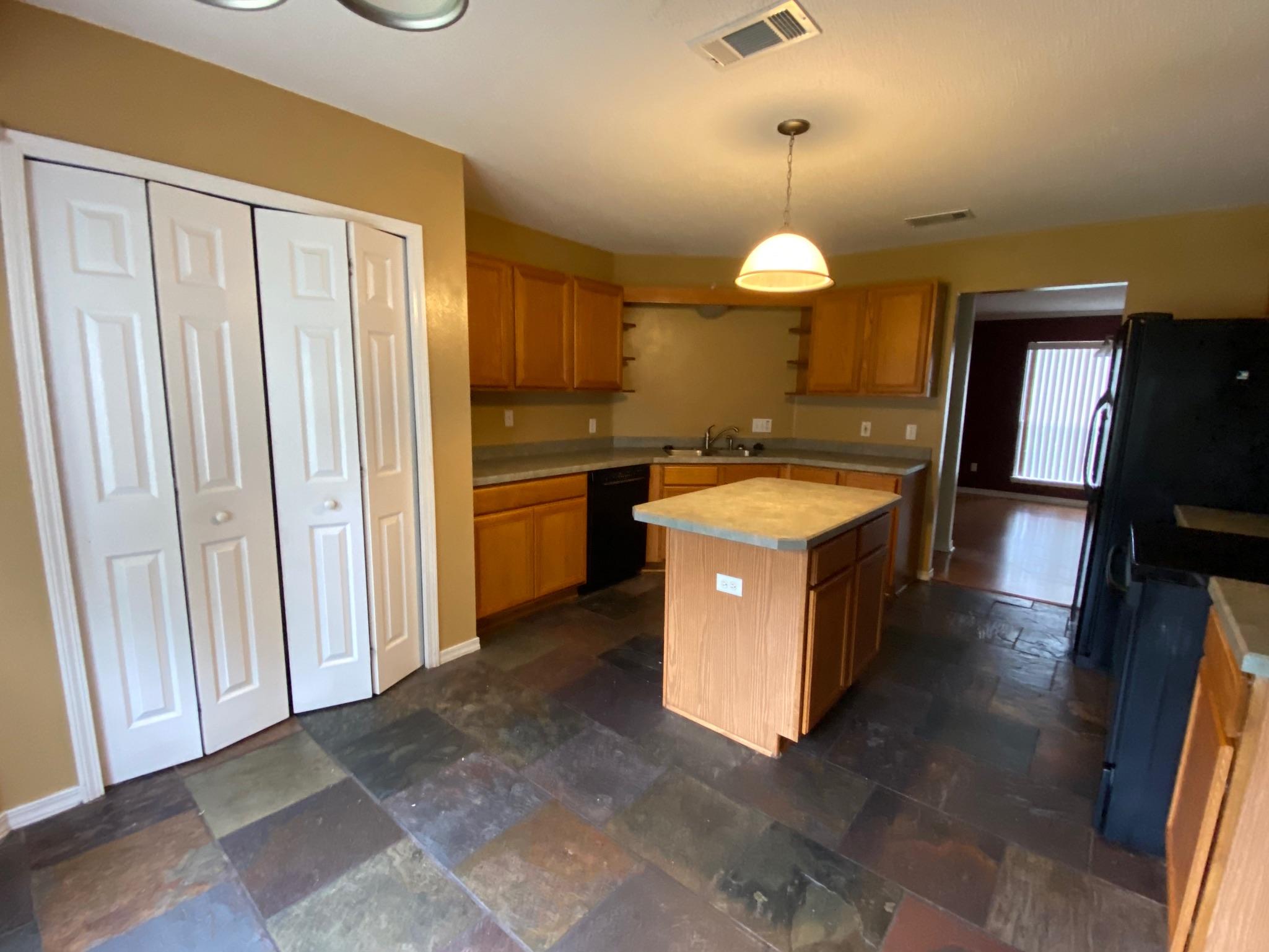 NORTHVIEW ESTATES 5TH ADDN - Residential