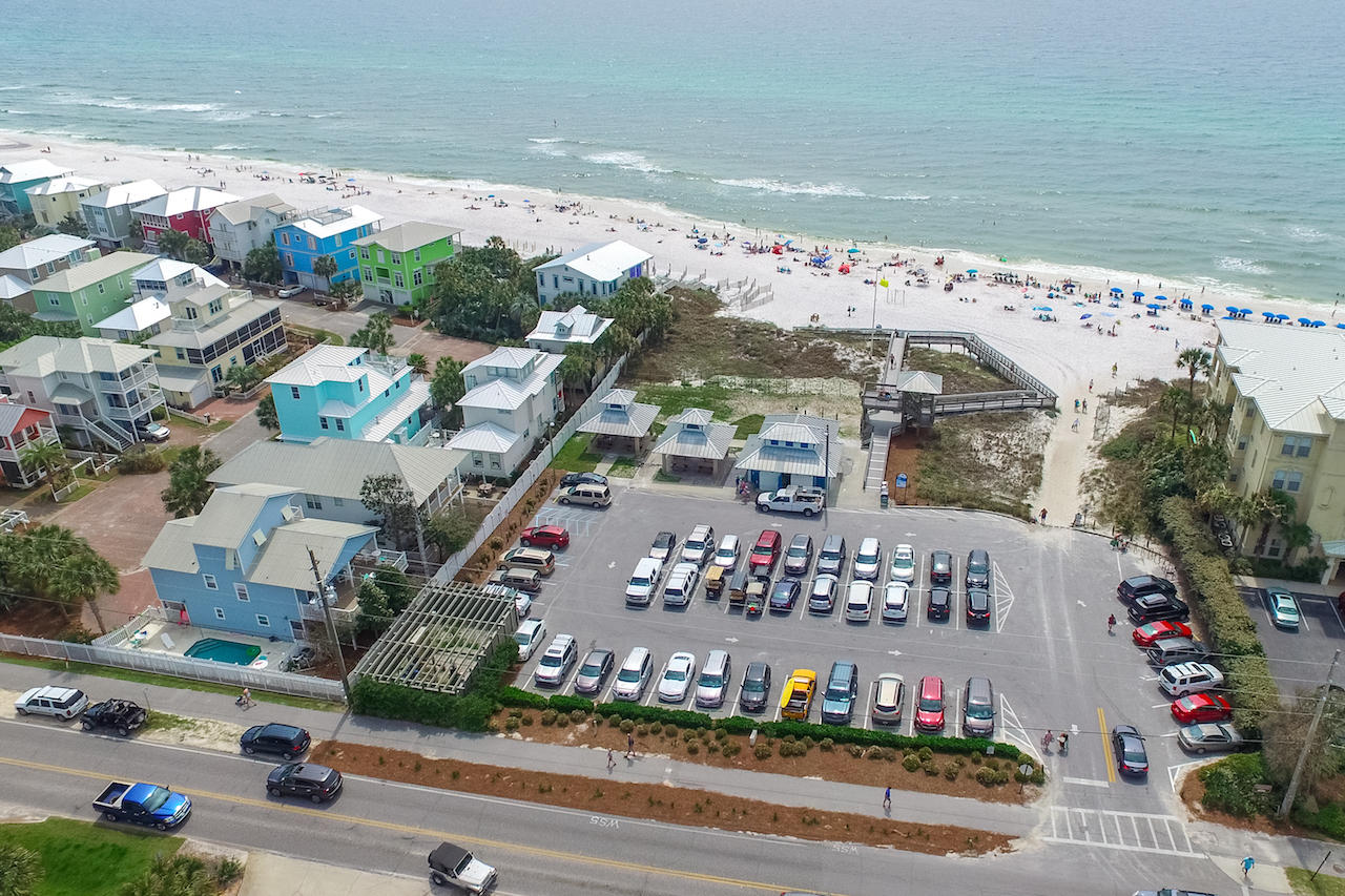 SUNRISE BEACH - Residential