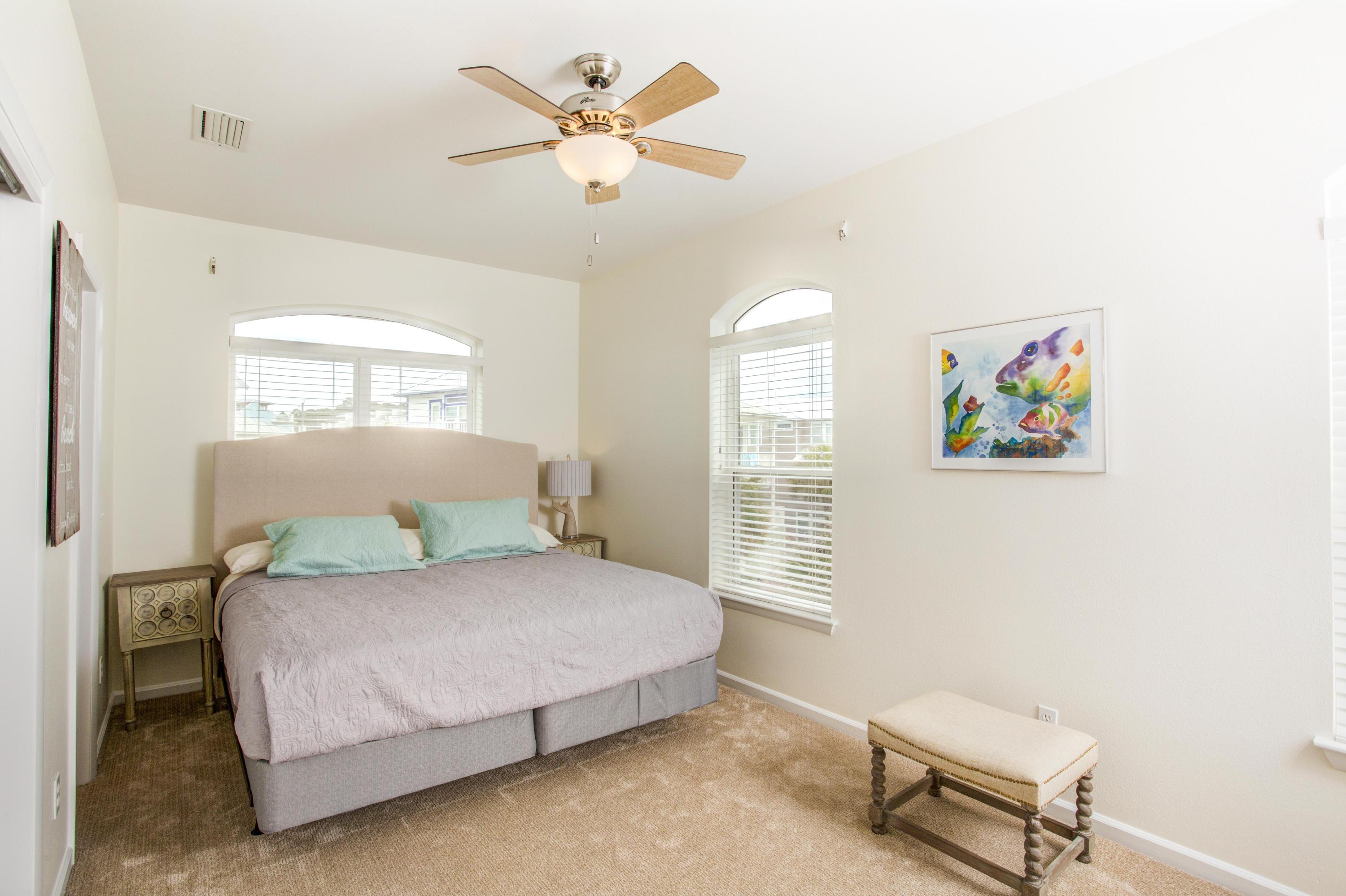 SUNRISE BEACH - Residential