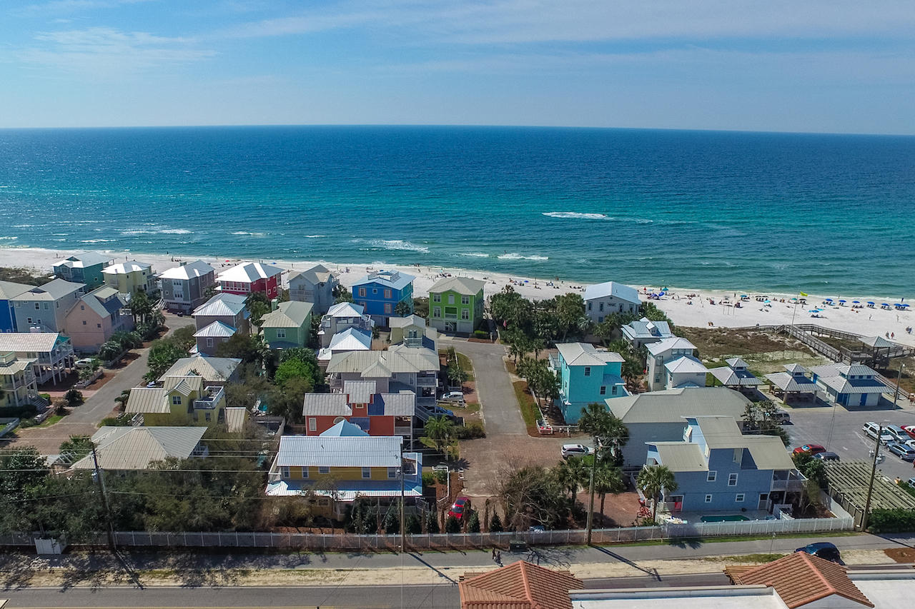 SUNRISE BEACH - Residential