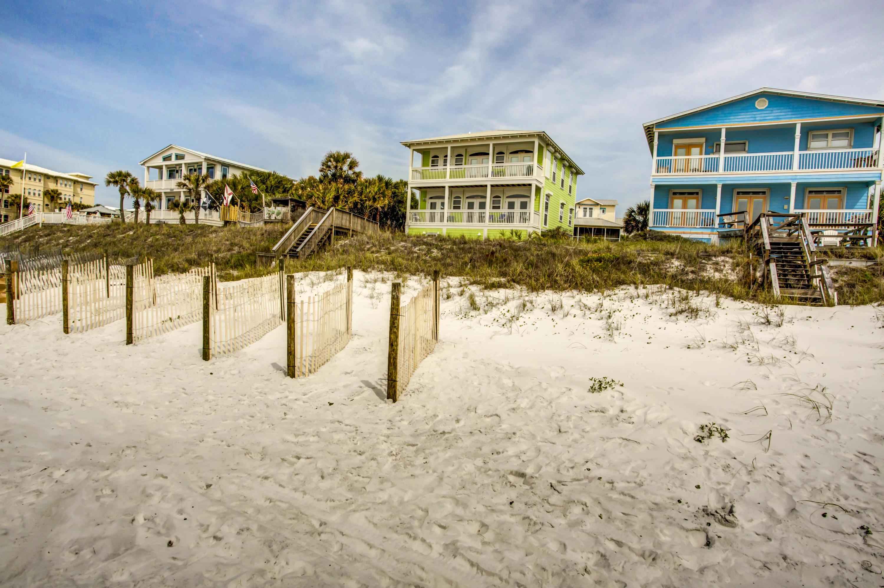 SUNRISE BEACH - Residential