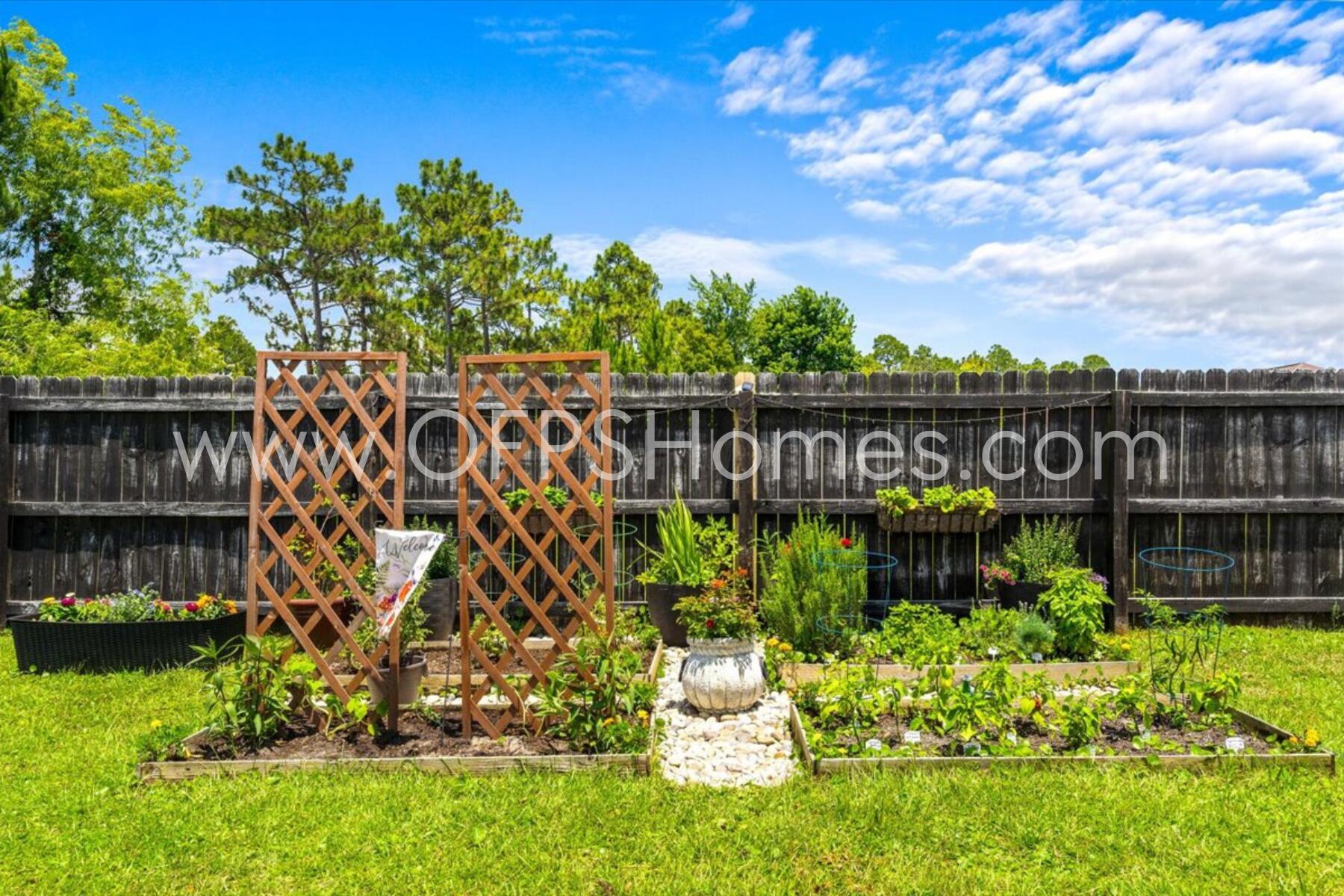 NAVARRE S/D 2ND ADDN - Residential Lease