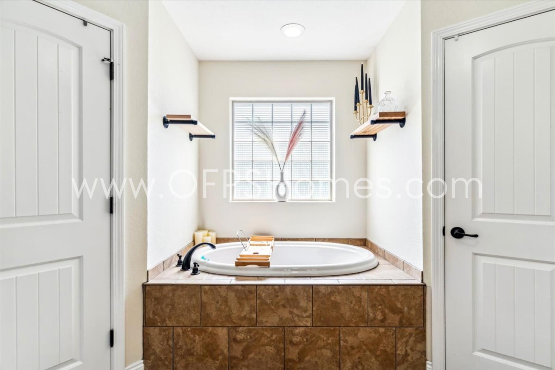 NAVARRE S/D 2ND ADDN - Residential Lease