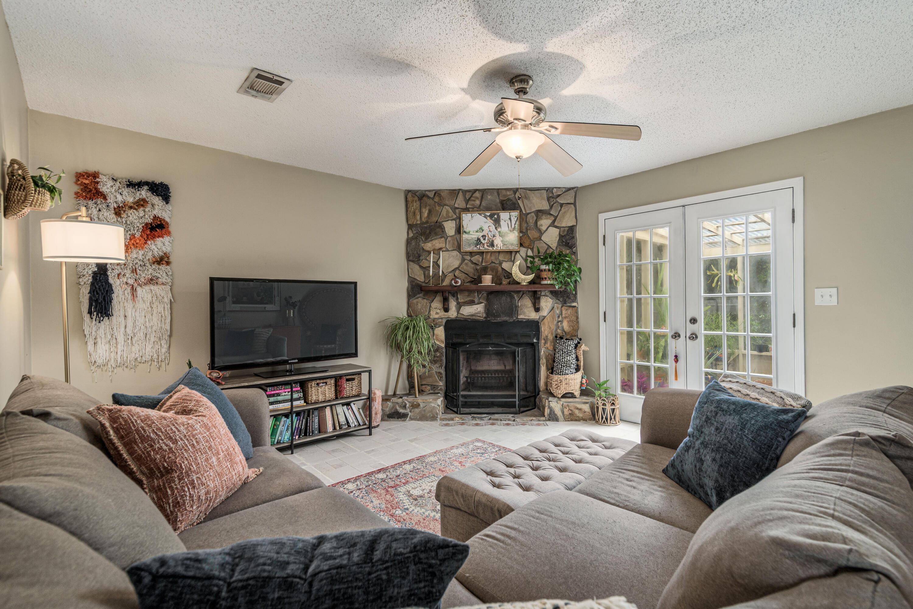 SANTA ROSA SHORES EAST - Residential