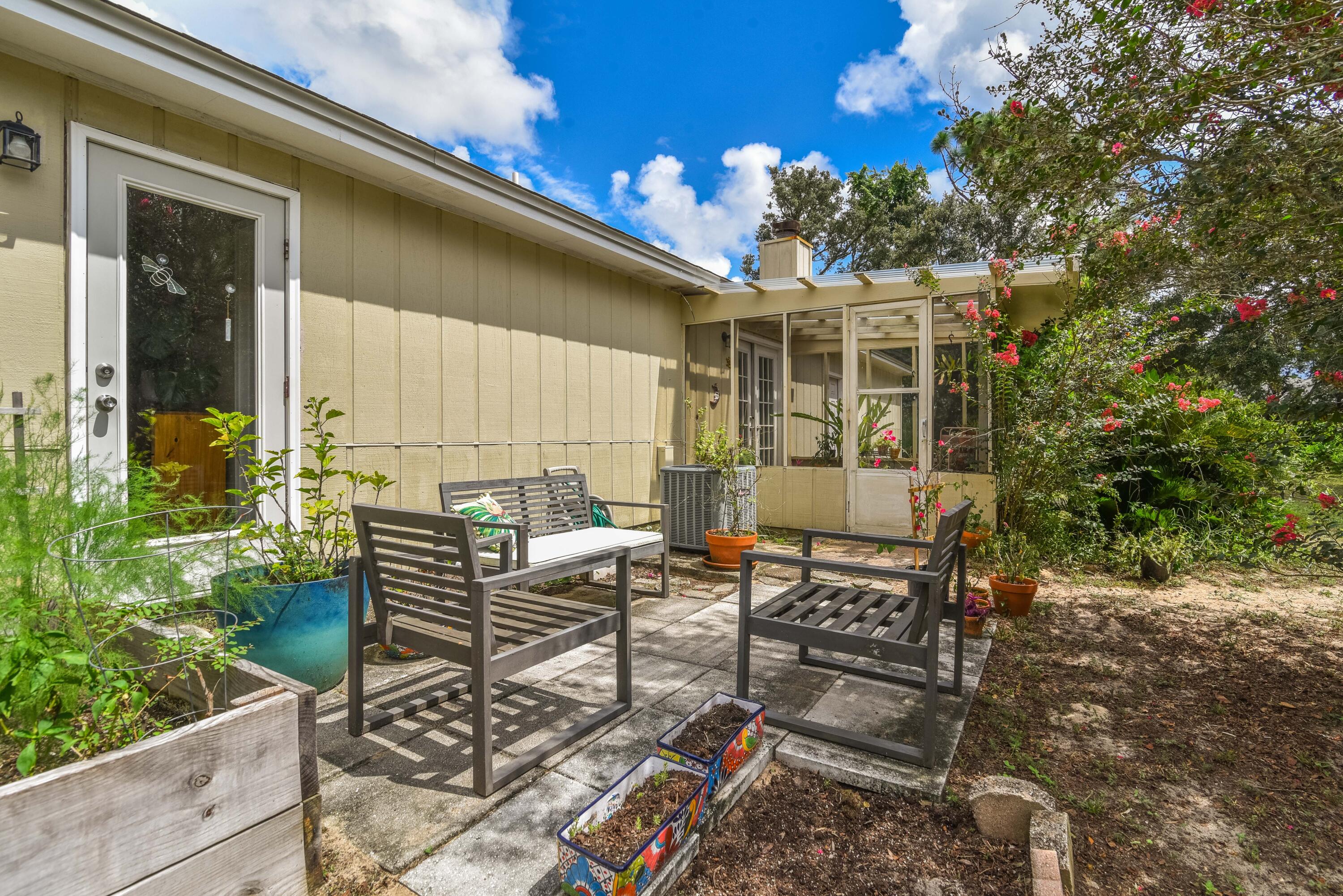 SANTA ROSA SHORES EAST - Residential