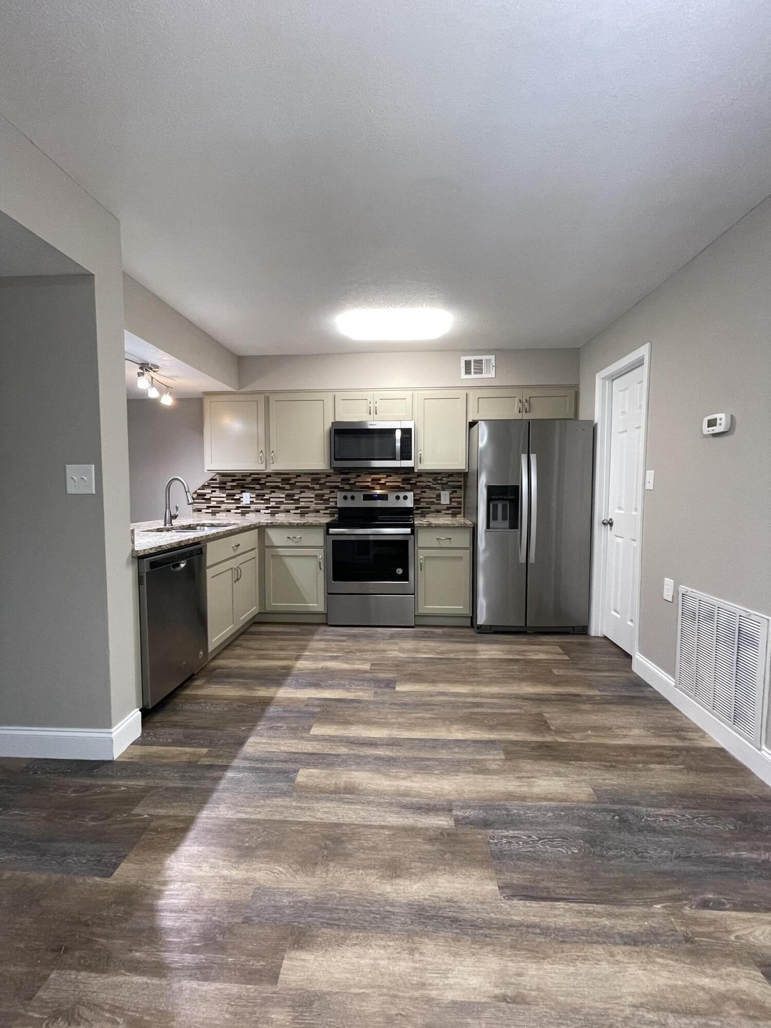 QUAIL MEADOWS - Residential Lease