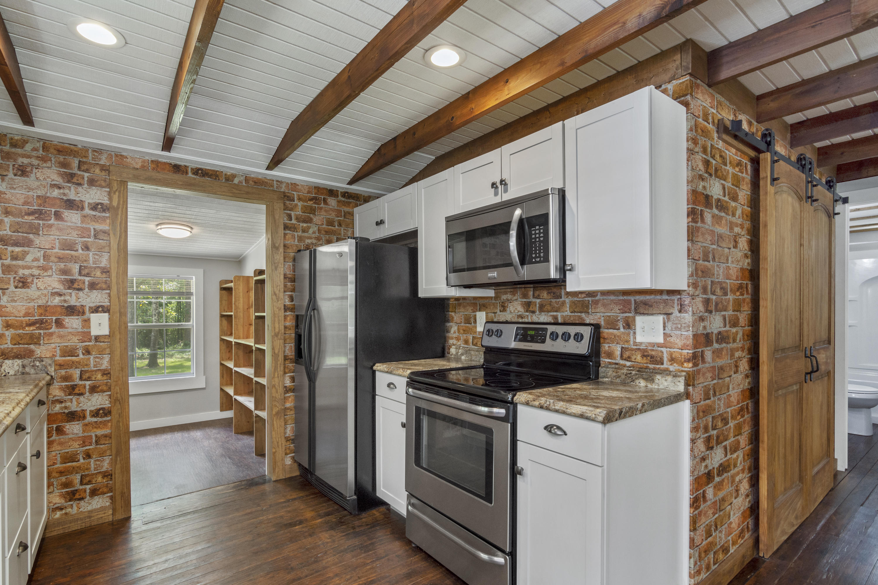 MORRIS ADDN TO CRESTVIEW - Residential