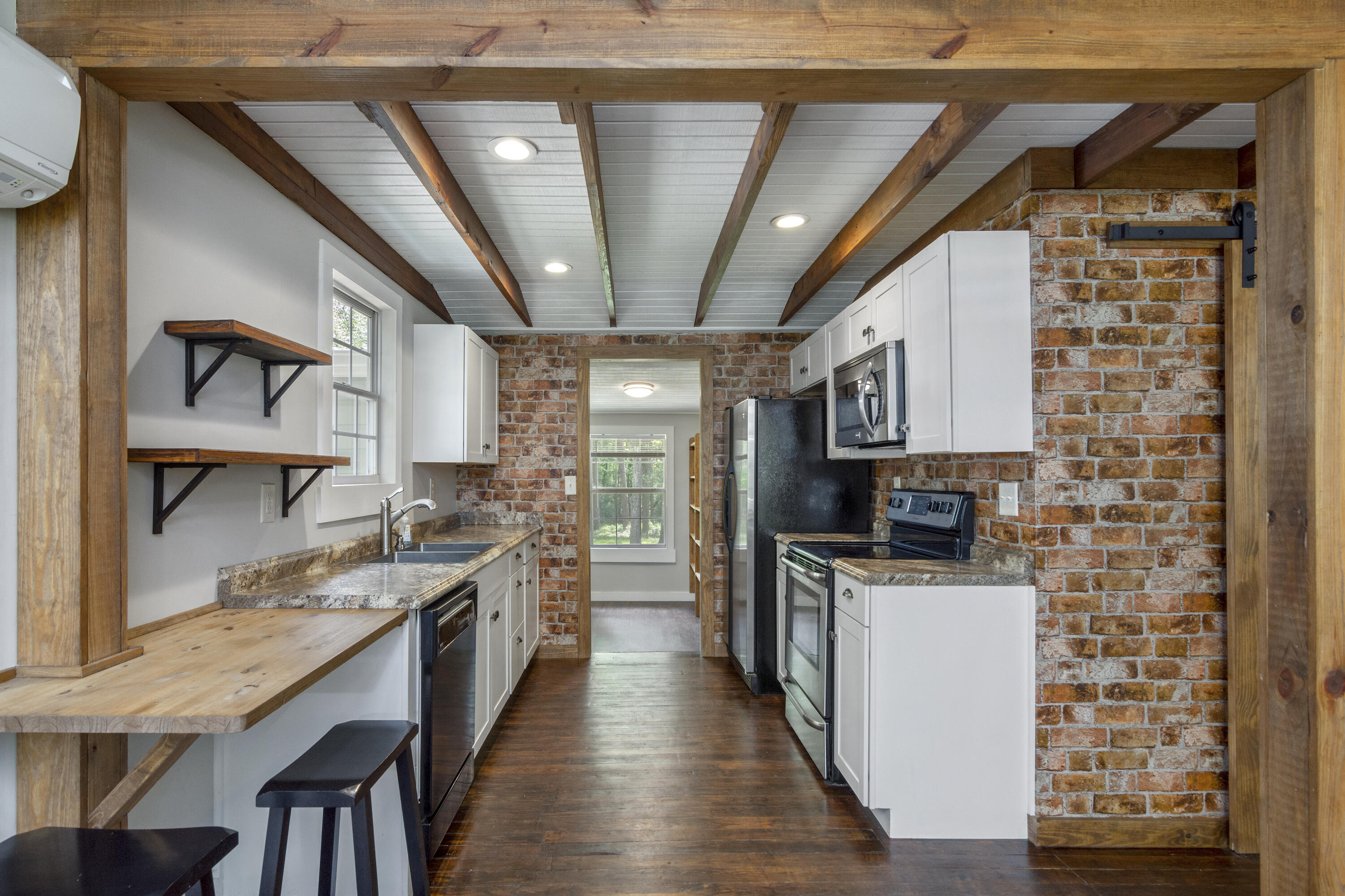 MORRIS ADDN TO CRESTVIEW - Residential