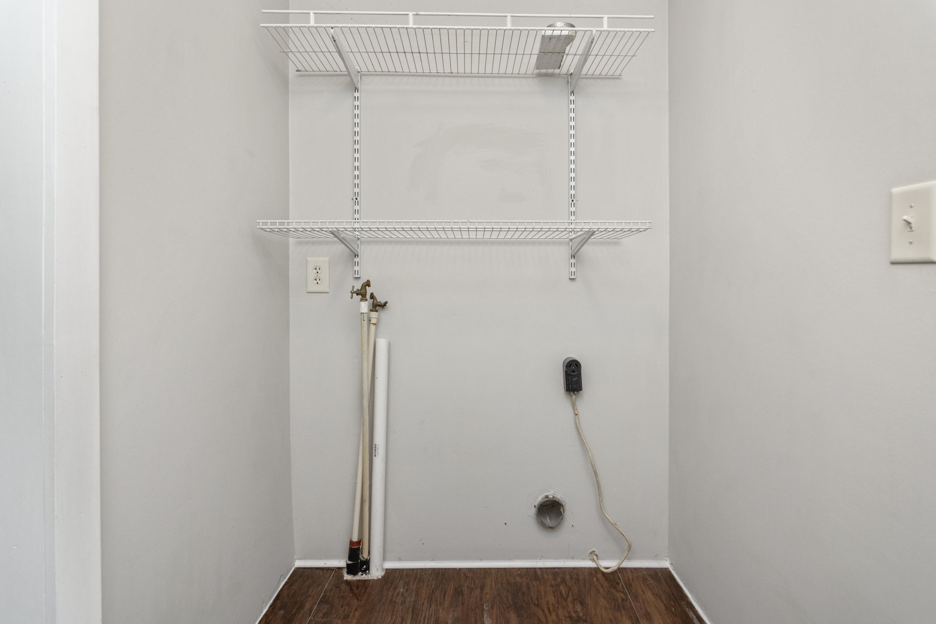 MORRIS ADDN TO CRESTVIEW - Residential