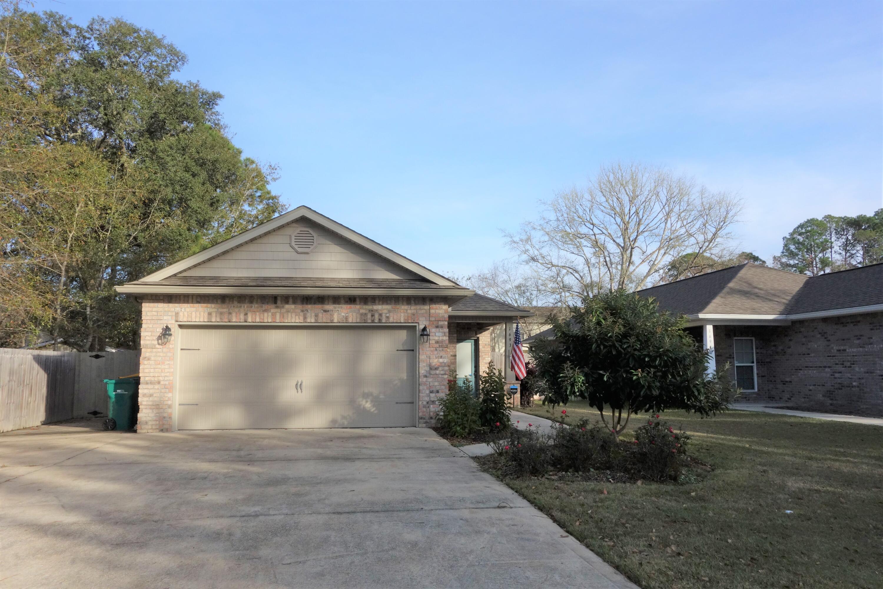 BLUEWATER COMMON ( - Residential