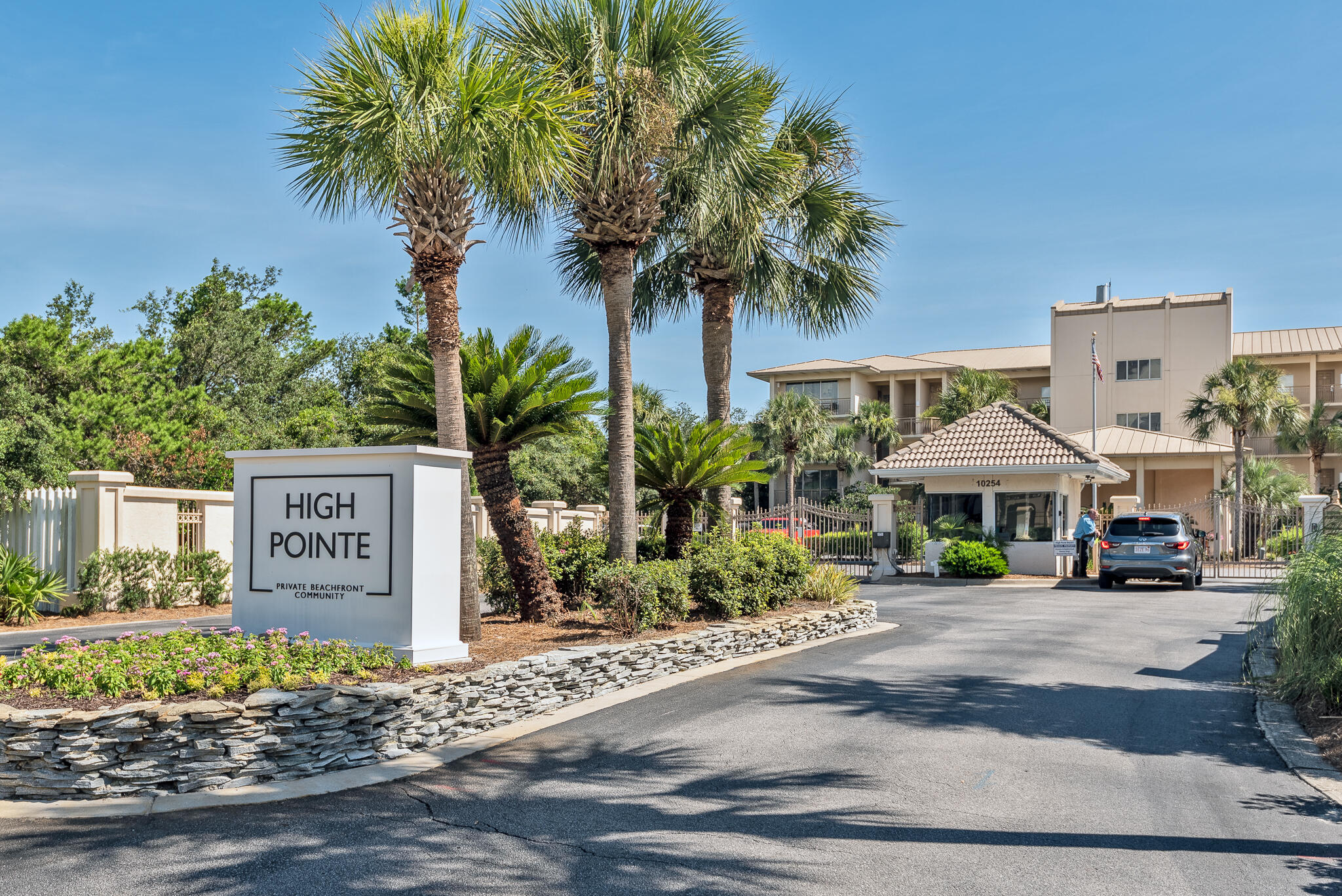 HIGH POINTE RESORT CONDO - Residential