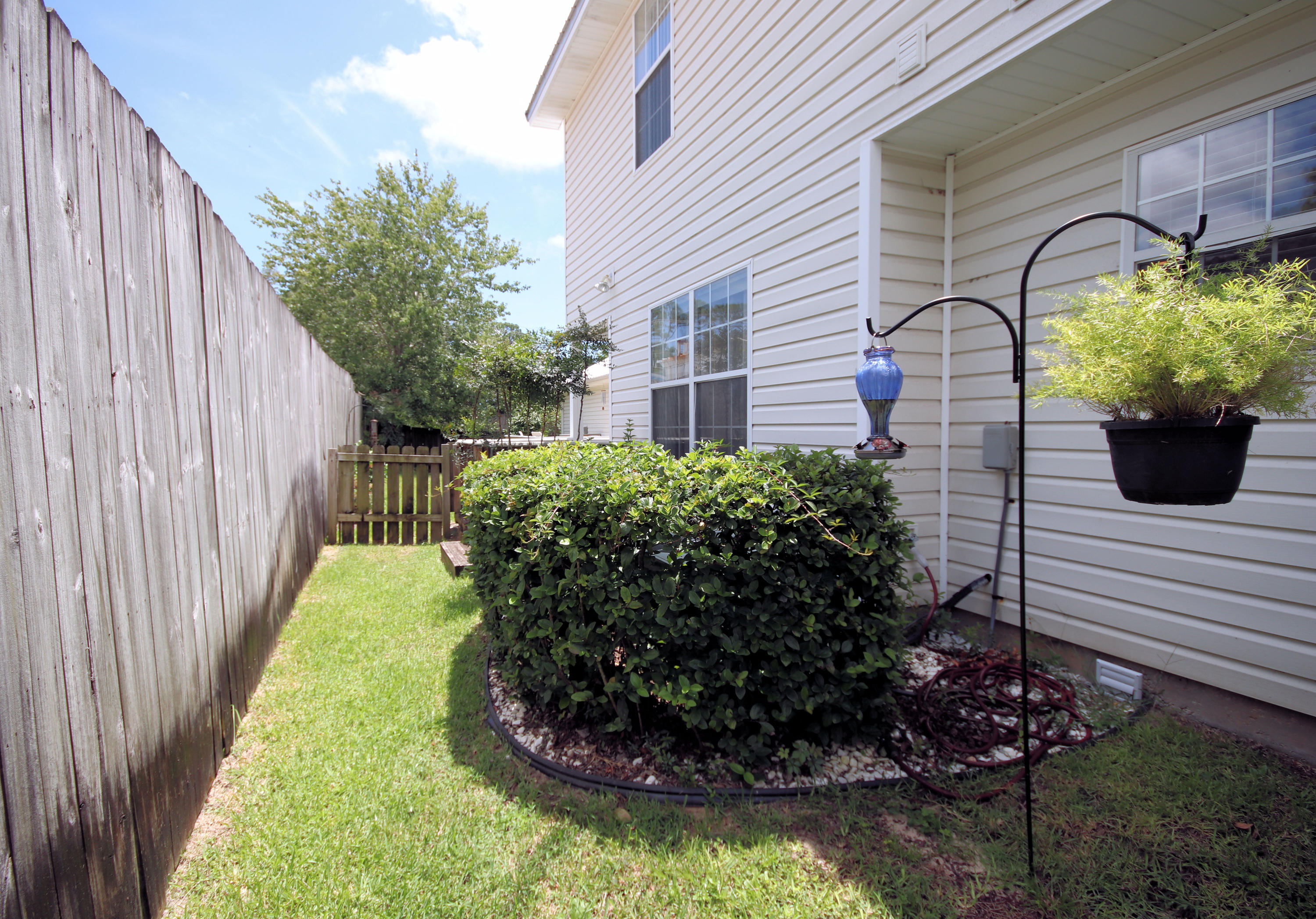 NORTH RIDGE GARDENS - Residential