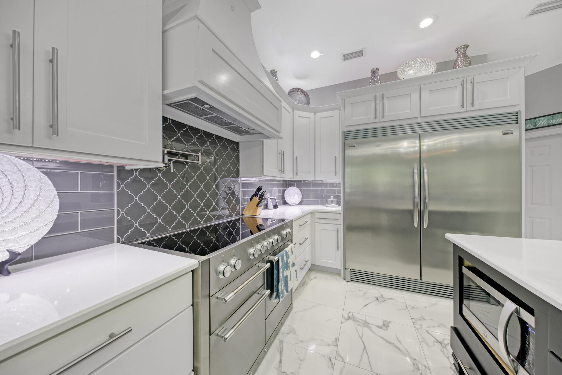 EMERALD BAY PH 1-B - Residential