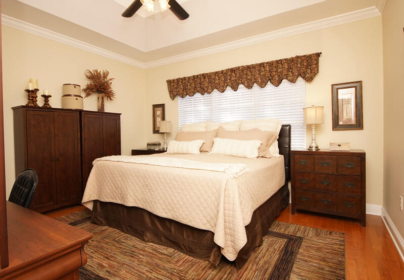 MEDITERRANEAN VILLAGE AT BLUEWATER BAY - Residential Lease