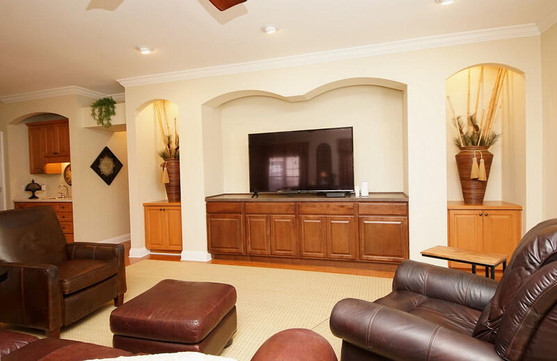 MEDITERRANEAN VILLAGE AT BLUEWATER BAY - Residential Lease