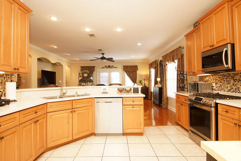 MEDITERRANEAN VILLAGE AT BLUEWATER BAY - Residential Lease