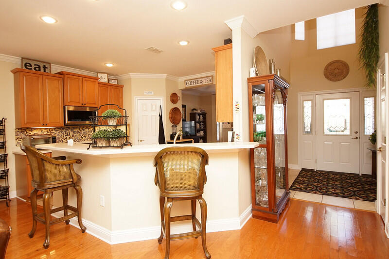 MEDITERRANEAN VILLAGE AT BLUEWATER BAY - Residential Lease