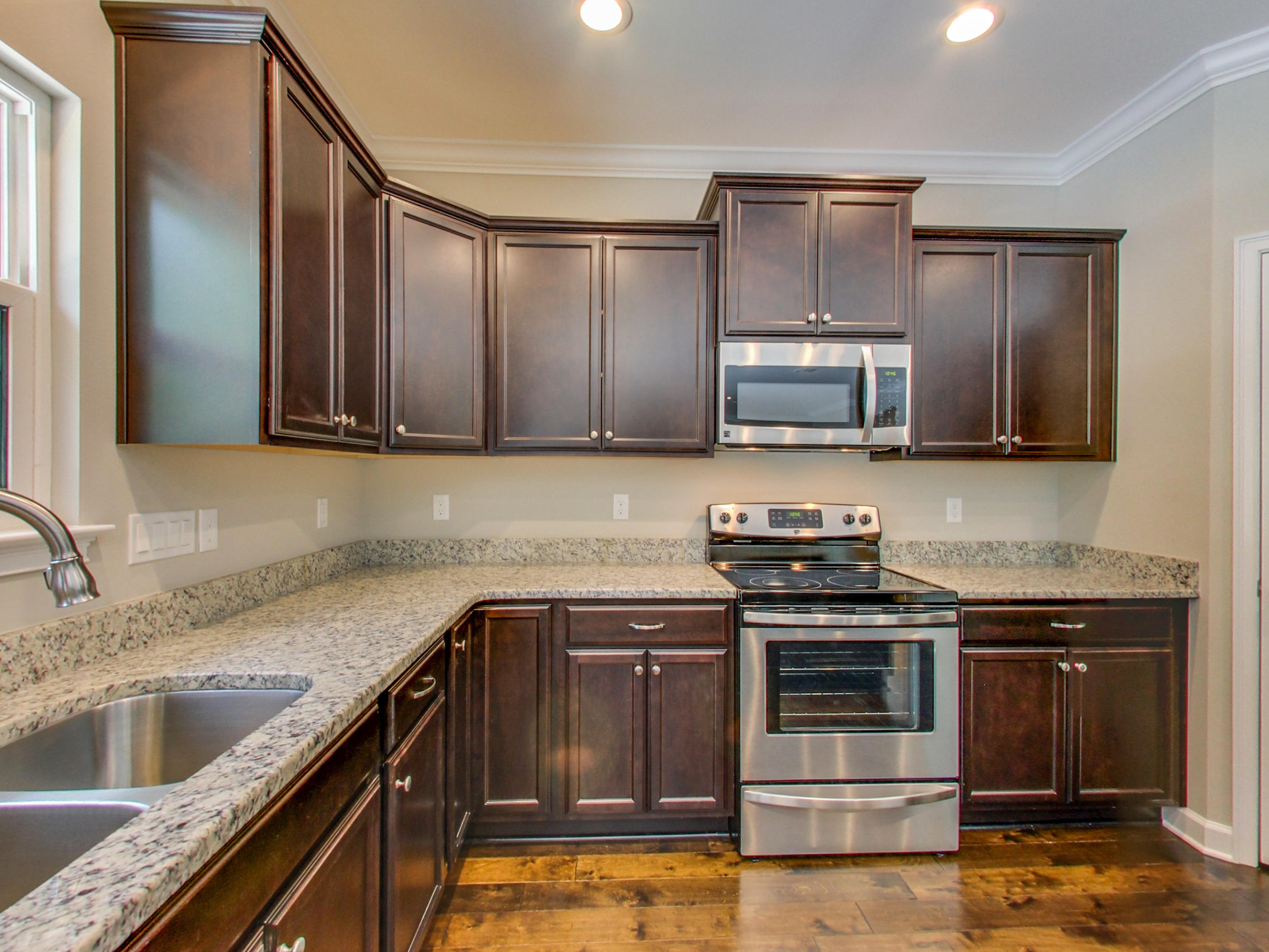 LAKE LORRAINE ESTATES 3 - Residential