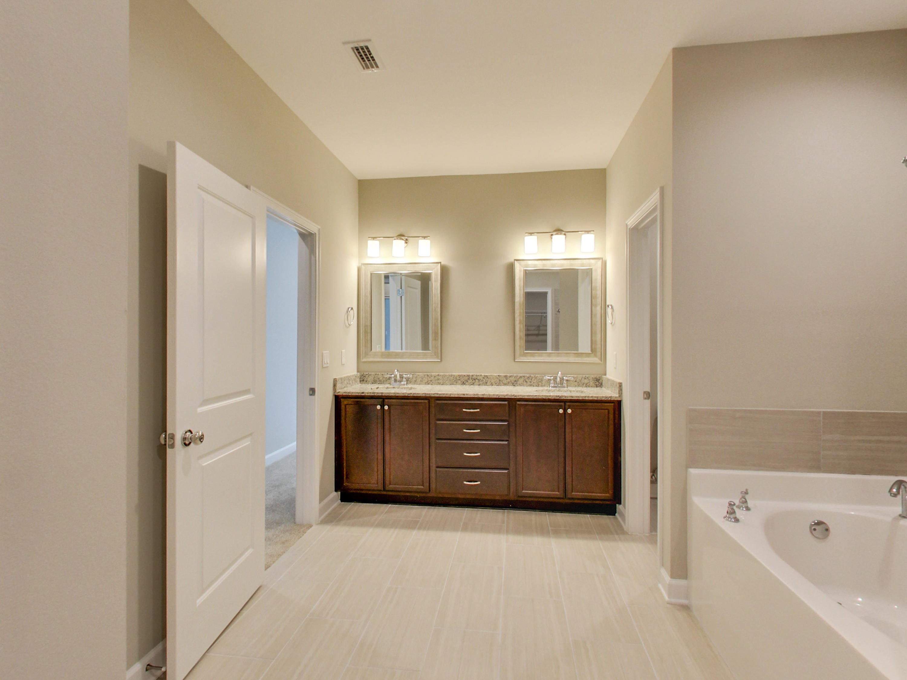 LAKE LORRAINE ESTATES 3 - Residential