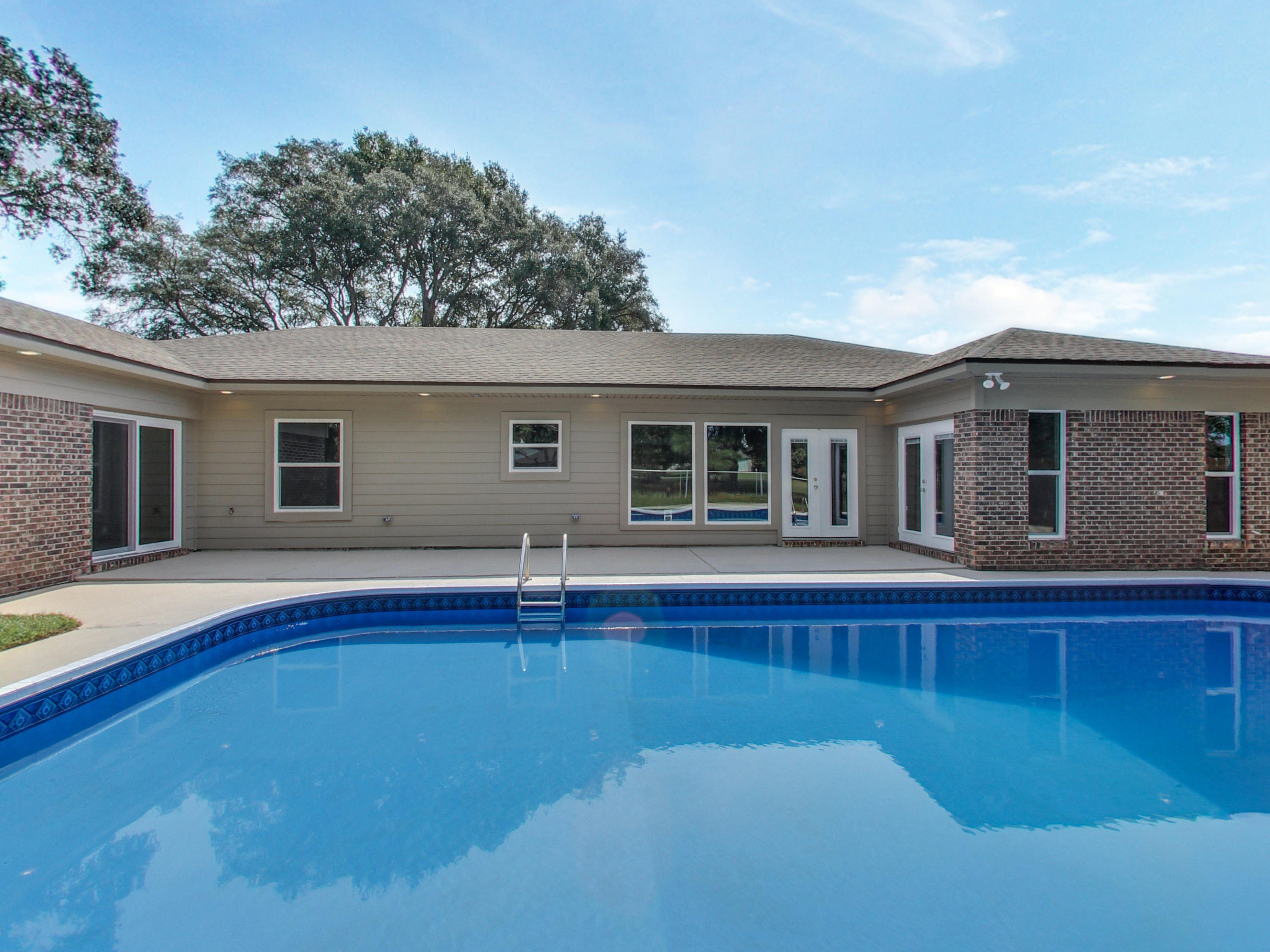 LAKE LORRAINE ESTATES 3 - Residential