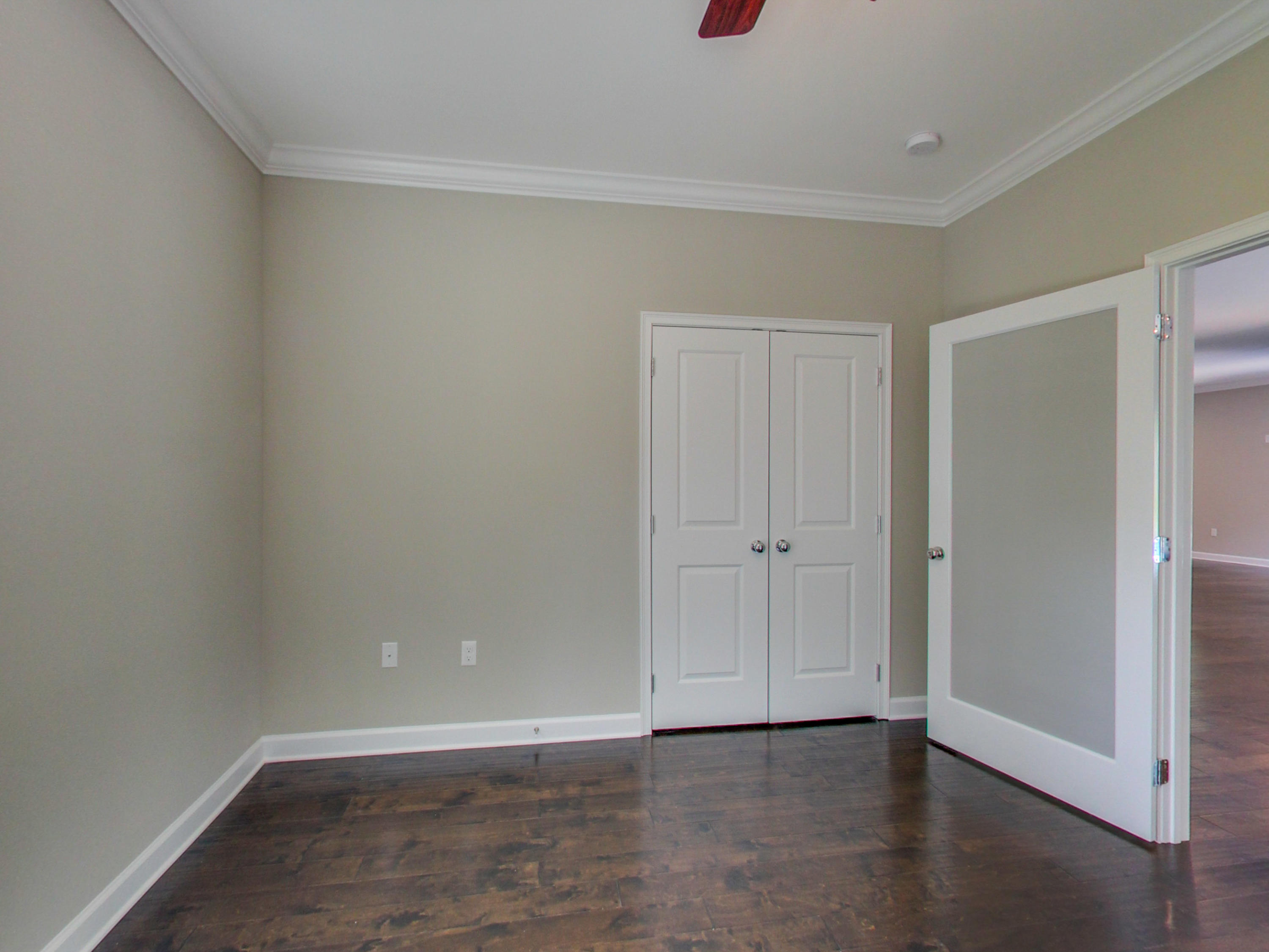 LAKE LORRAINE ESTATES 3 - Residential