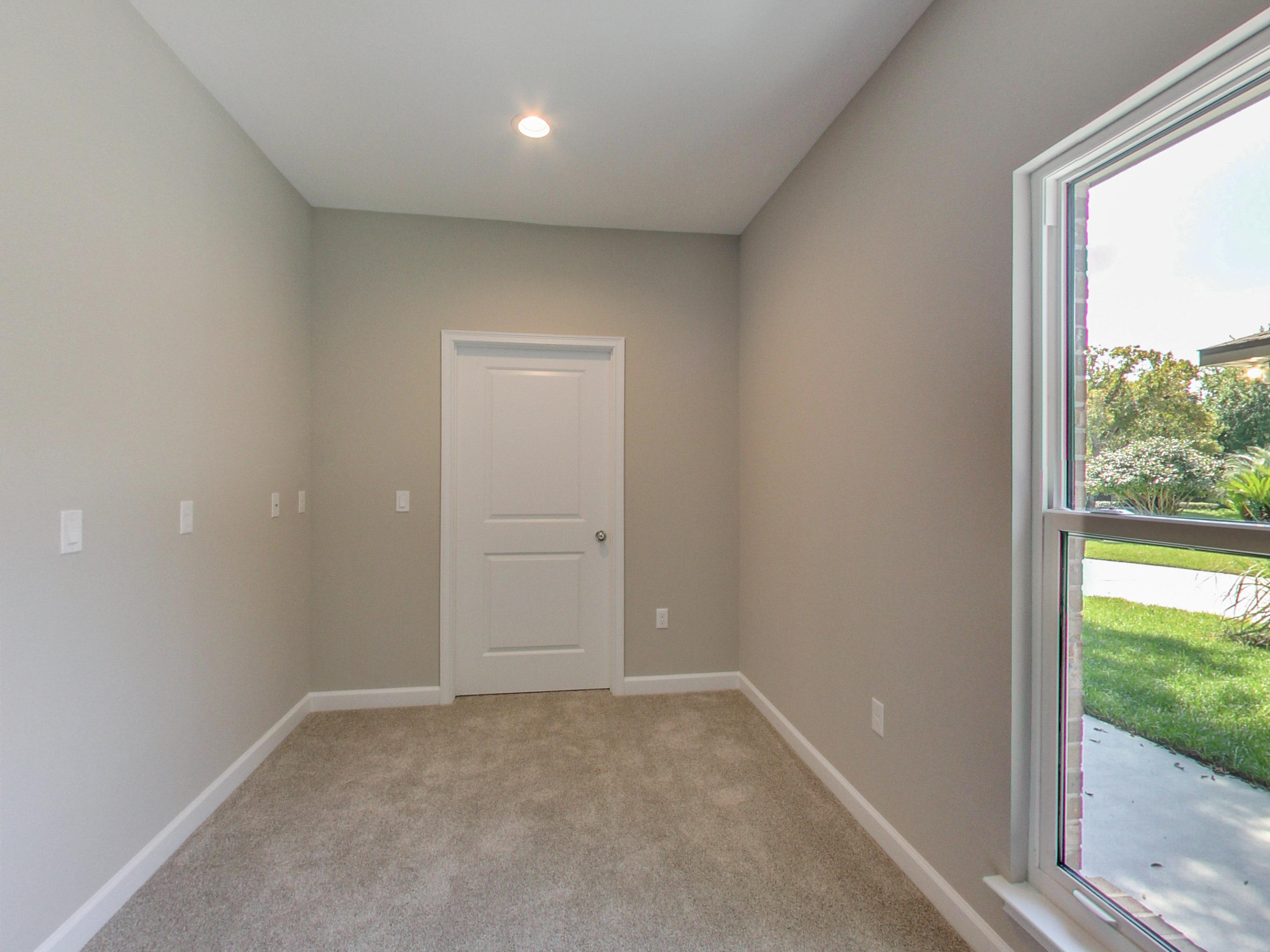 LAKE LORRAINE ESTATES 3 - Residential