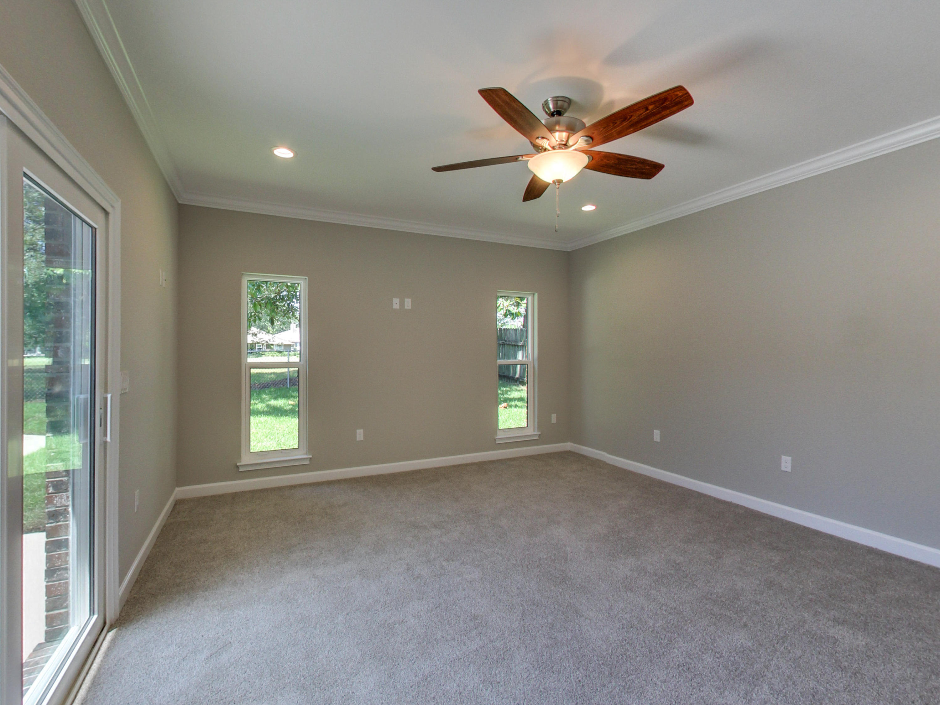 LAKE LORRAINE ESTATES 3 - Residential