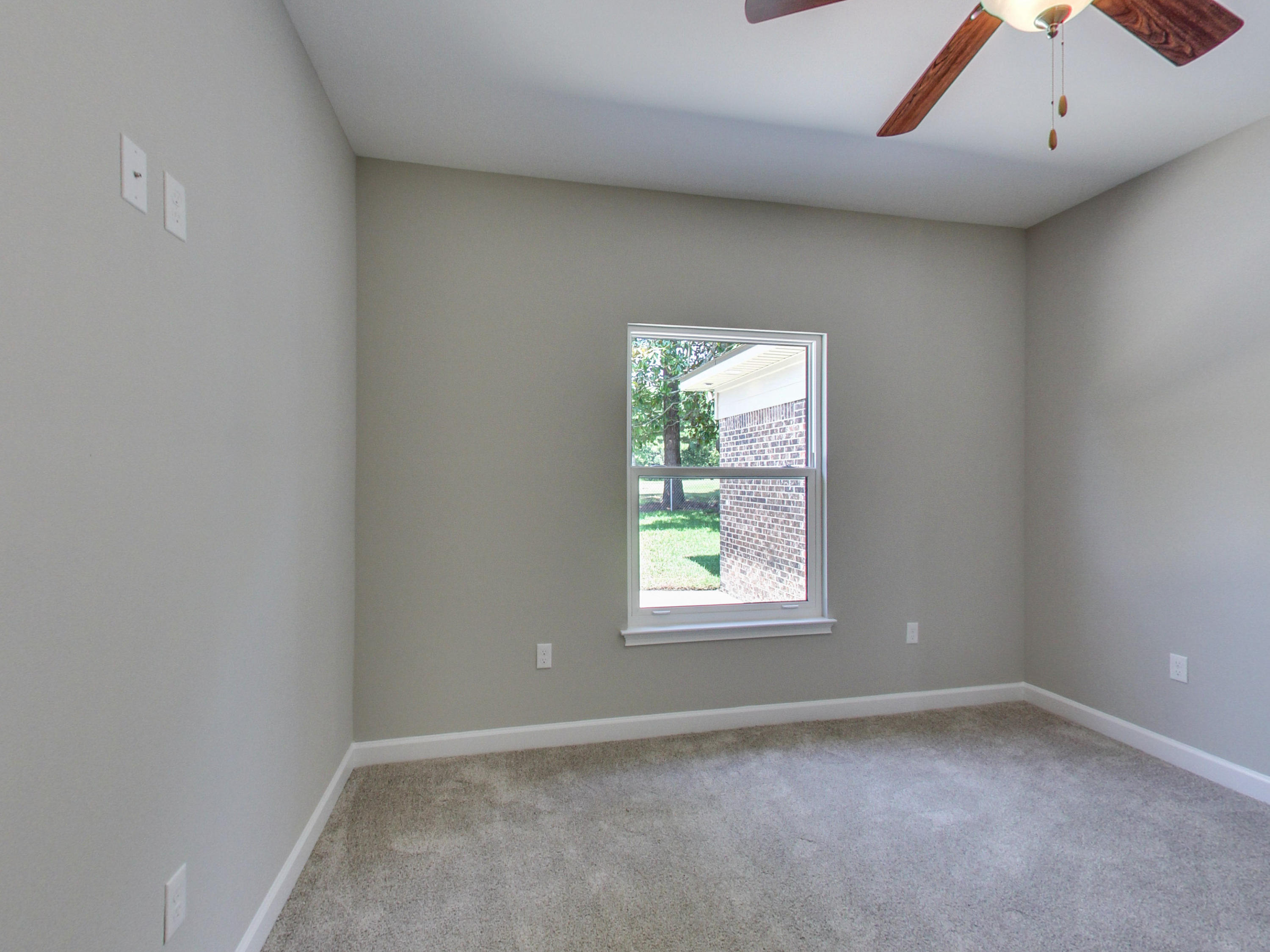 LAKE LORRAINE ESTATES 3 - Residential