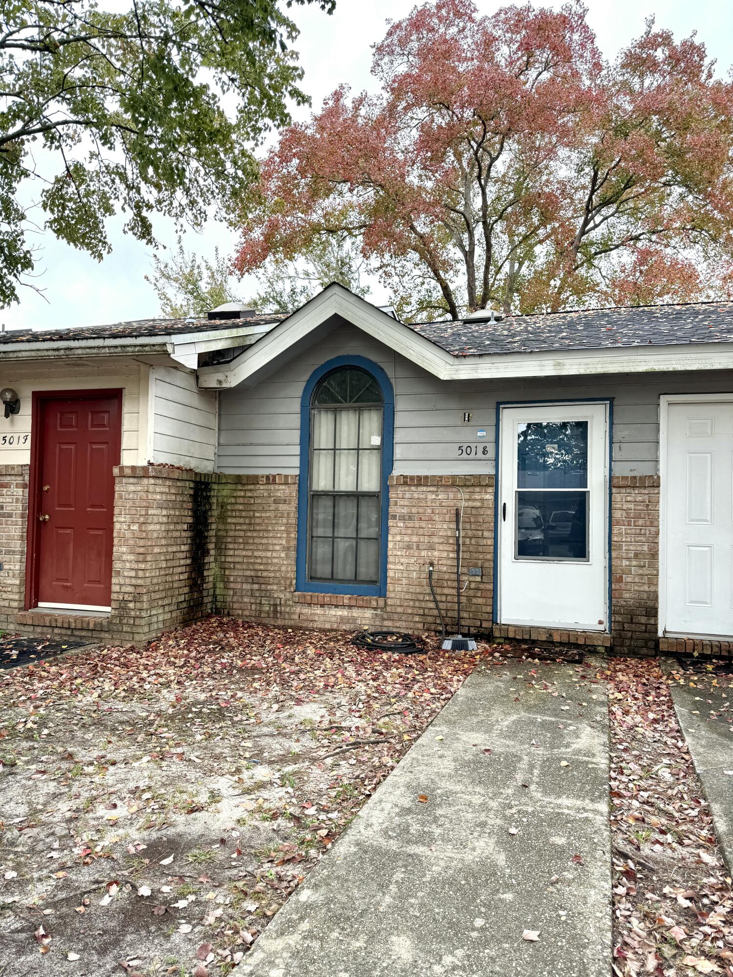 This property comes with a tenants lease that does  not expire until 8/1/25. Don't miss out on a great opportunity to own an income producing rental property in Fort Walton Beach!  Roof 2020, HVAC 2023. *Buyer to verify the age of systems with their own inspections. Featuring a one bedroom, one bathroom cottage style townhome with washer and dryer hookups.  Though this unit is petite, the ceilings are vaulted and the space is well used, making it feel more roomy.Two vehicles can park in the driveway. There is no HOA.