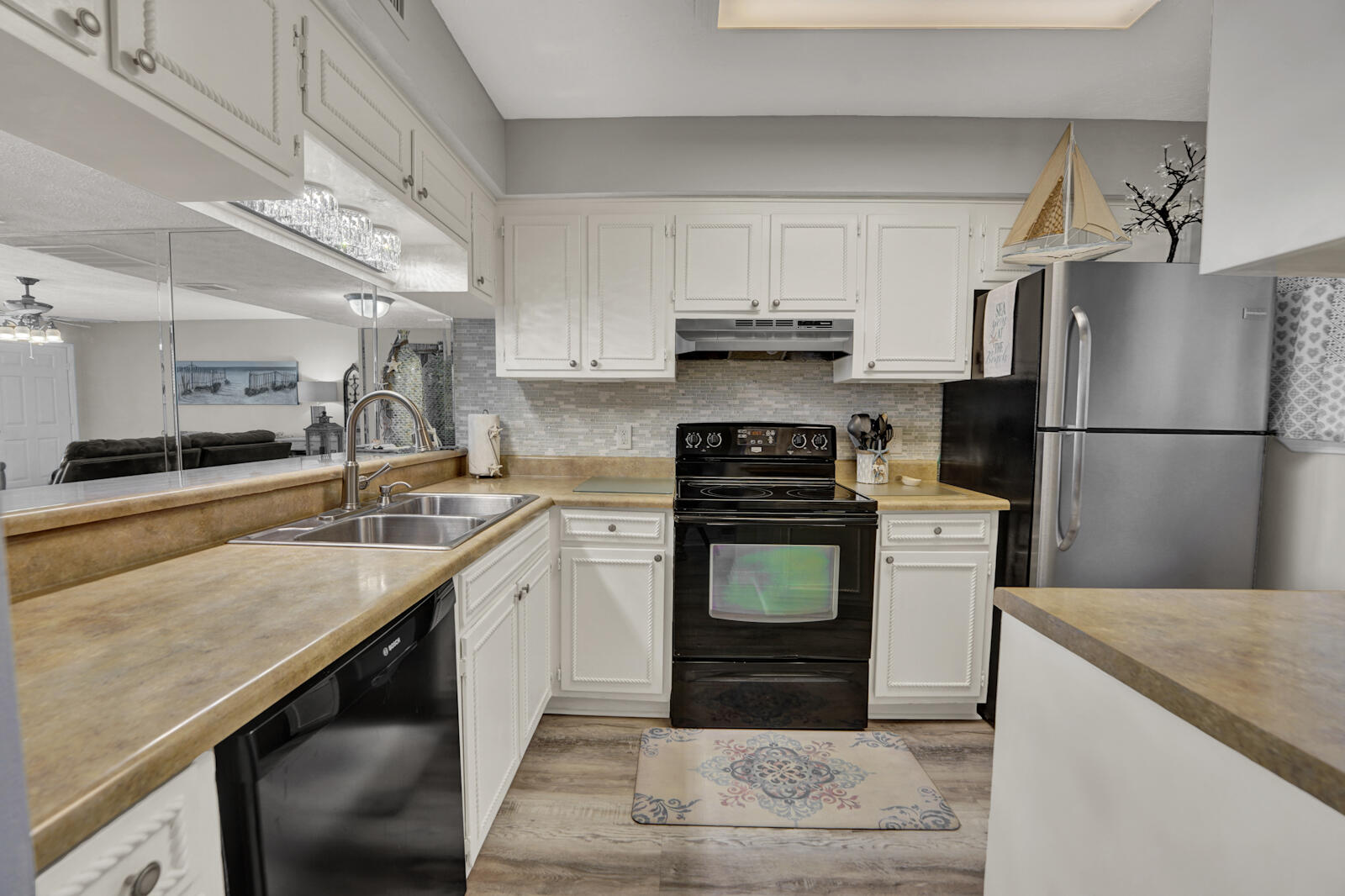 RIVIERA BEACH - Residential