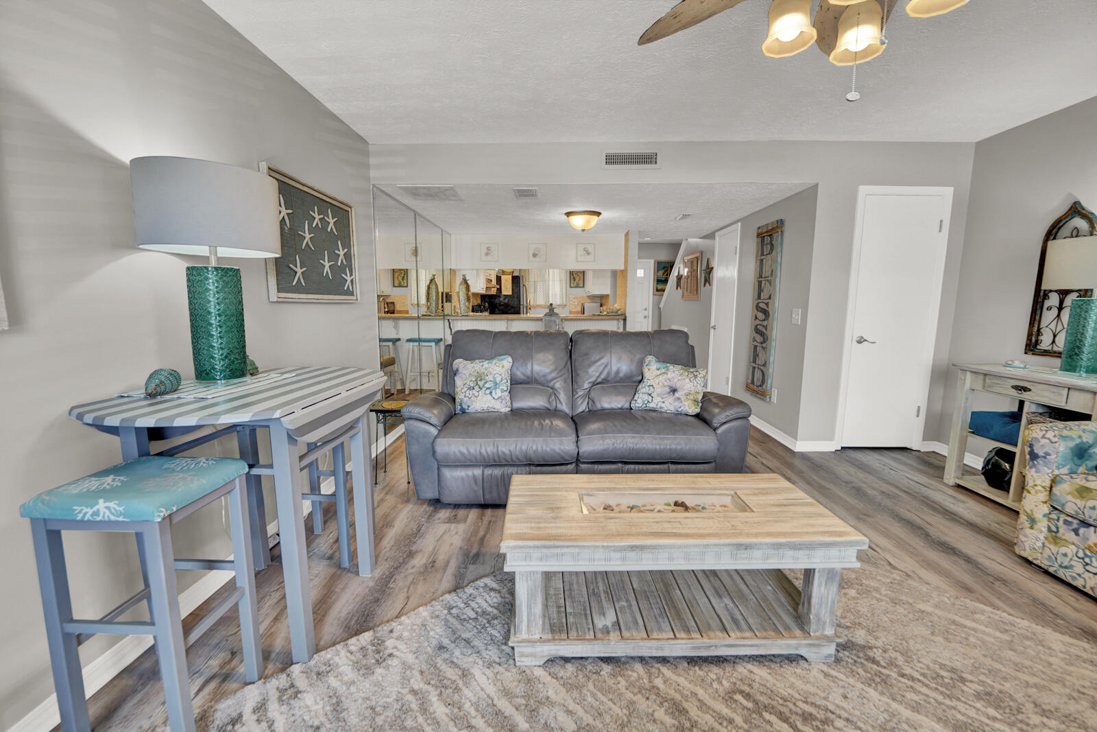 RIVIERA BEACH - Residential