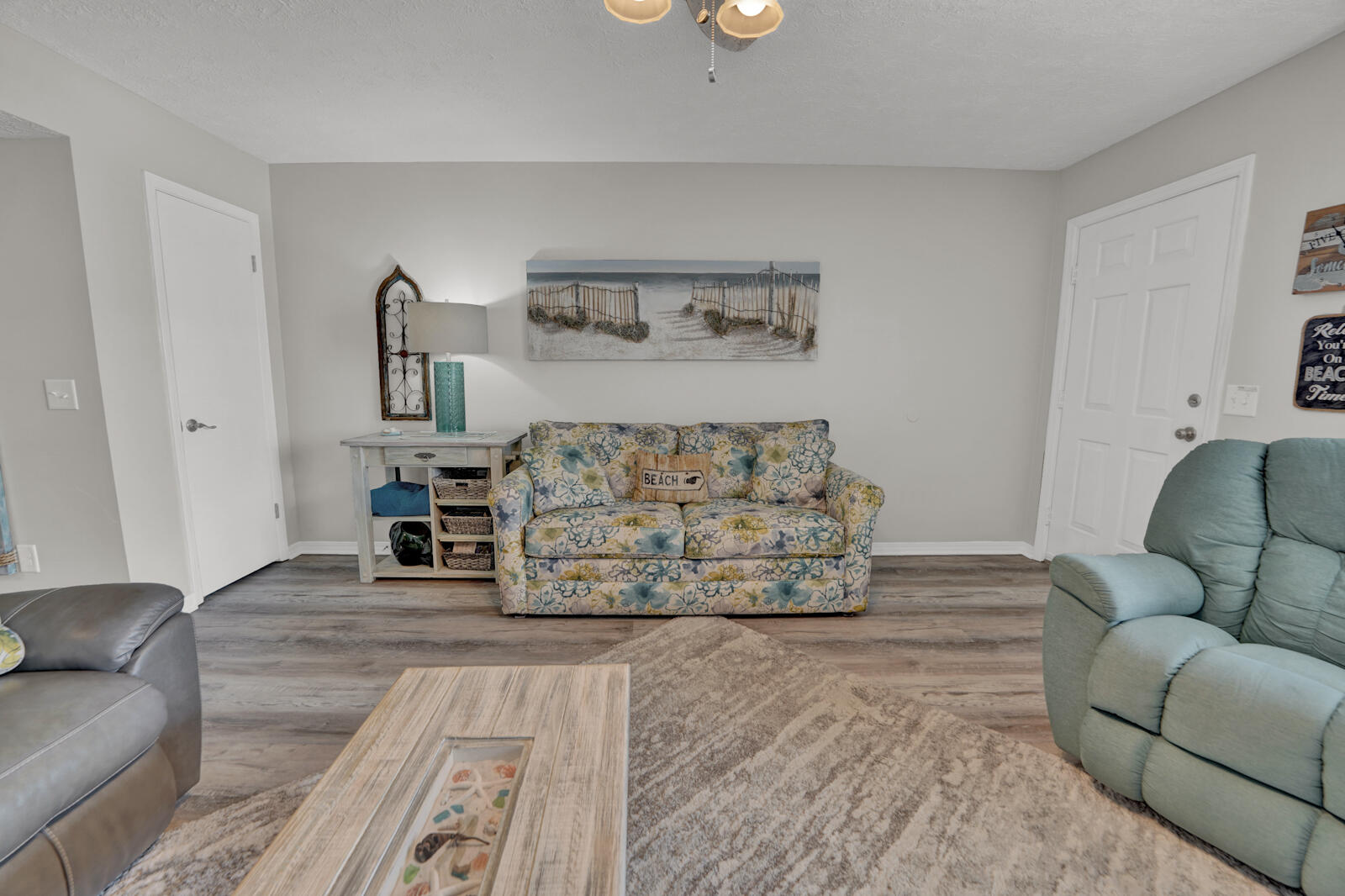 RIVIERA BEACH - Residential