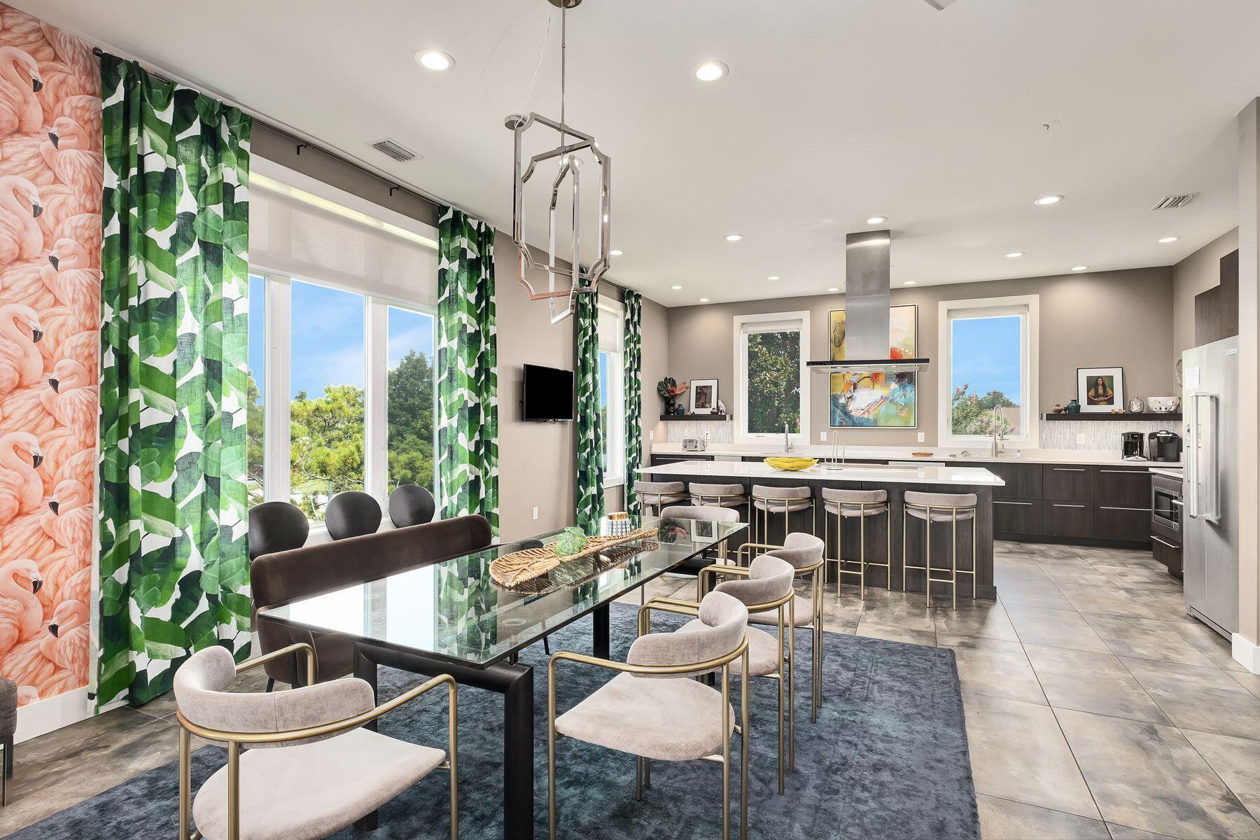 AVALON BEACH ESTATES - Residential