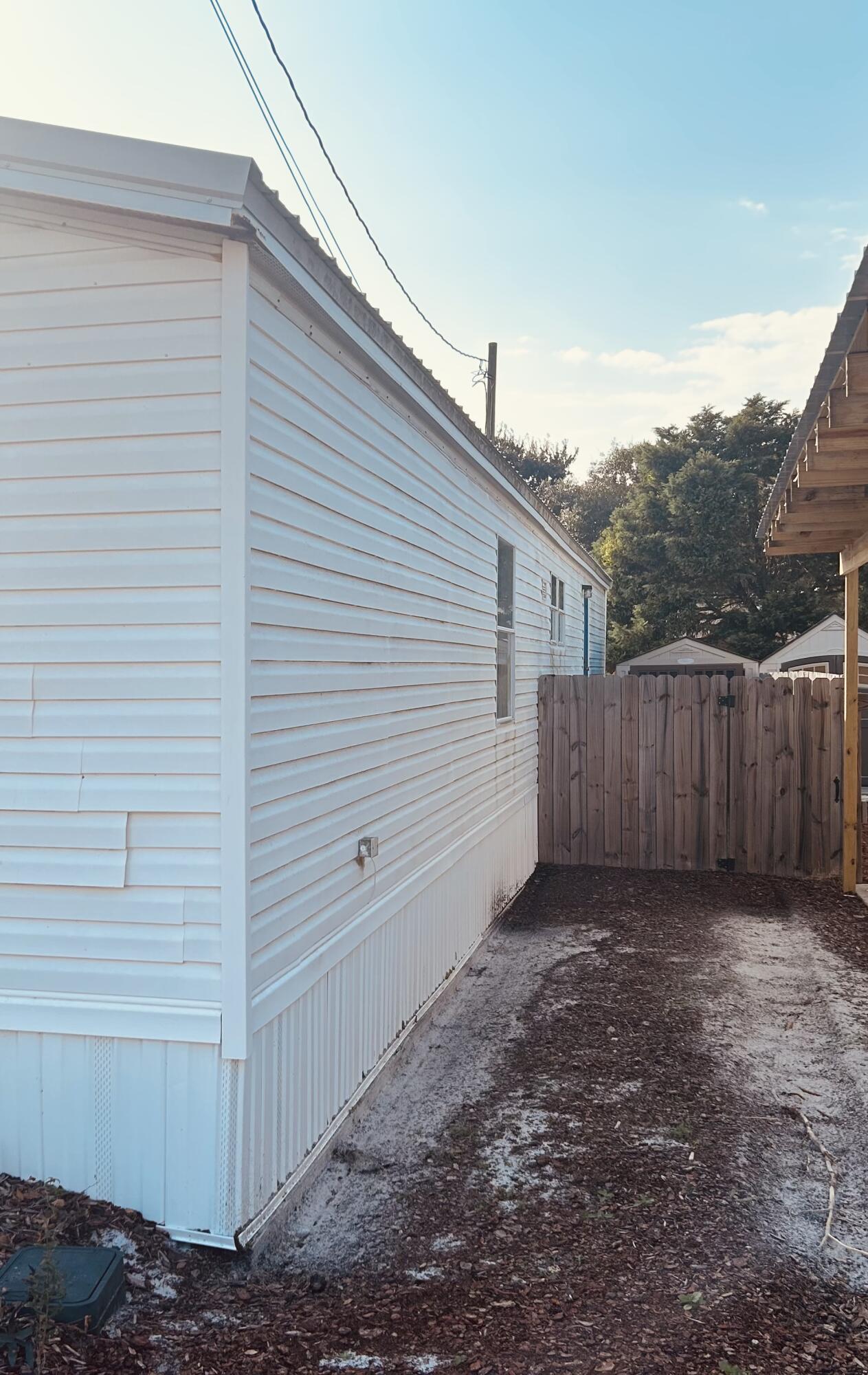 Destin East Mobile Home Park - Residential