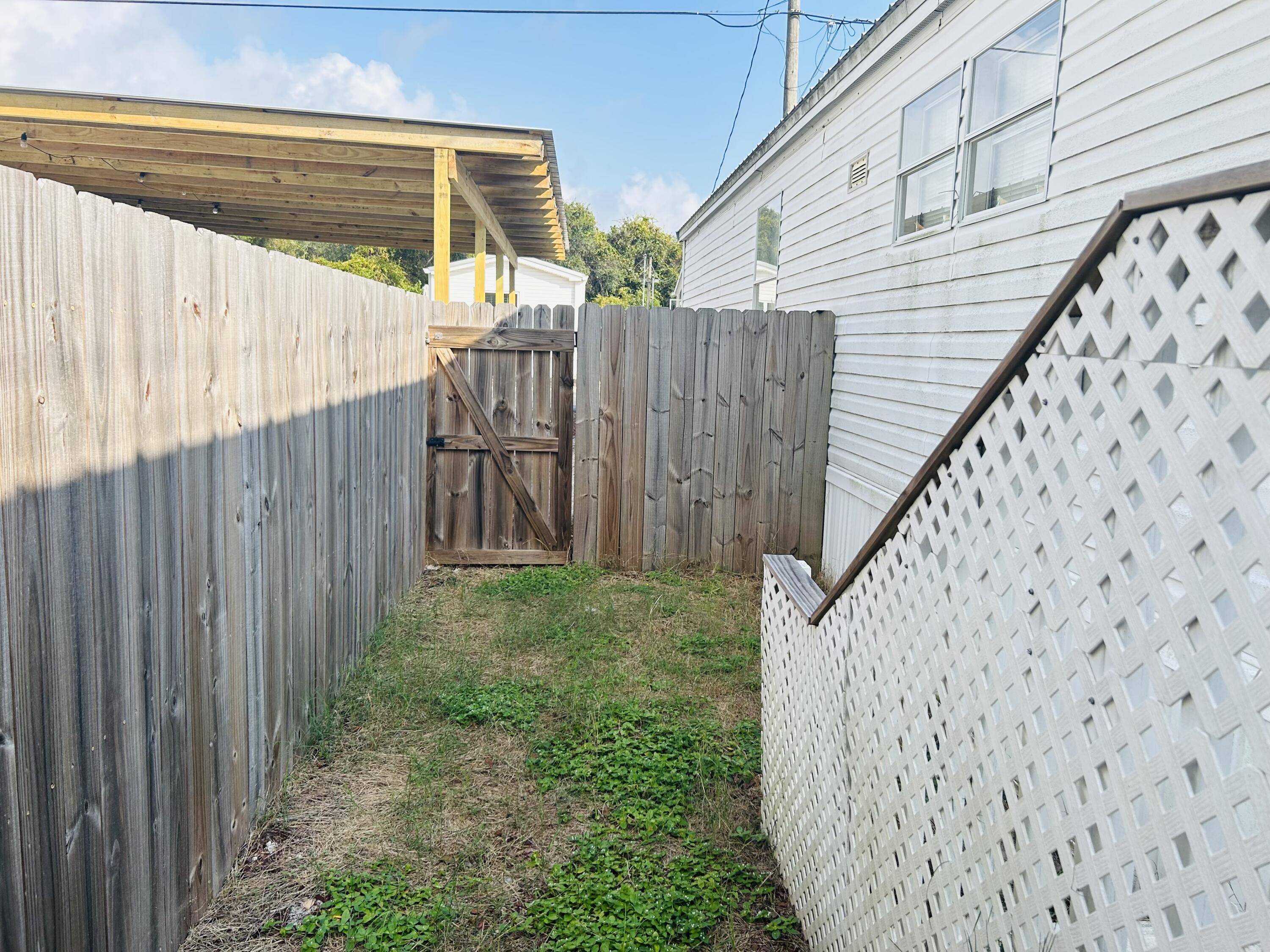 Destin East Mobile Home Park - Residential