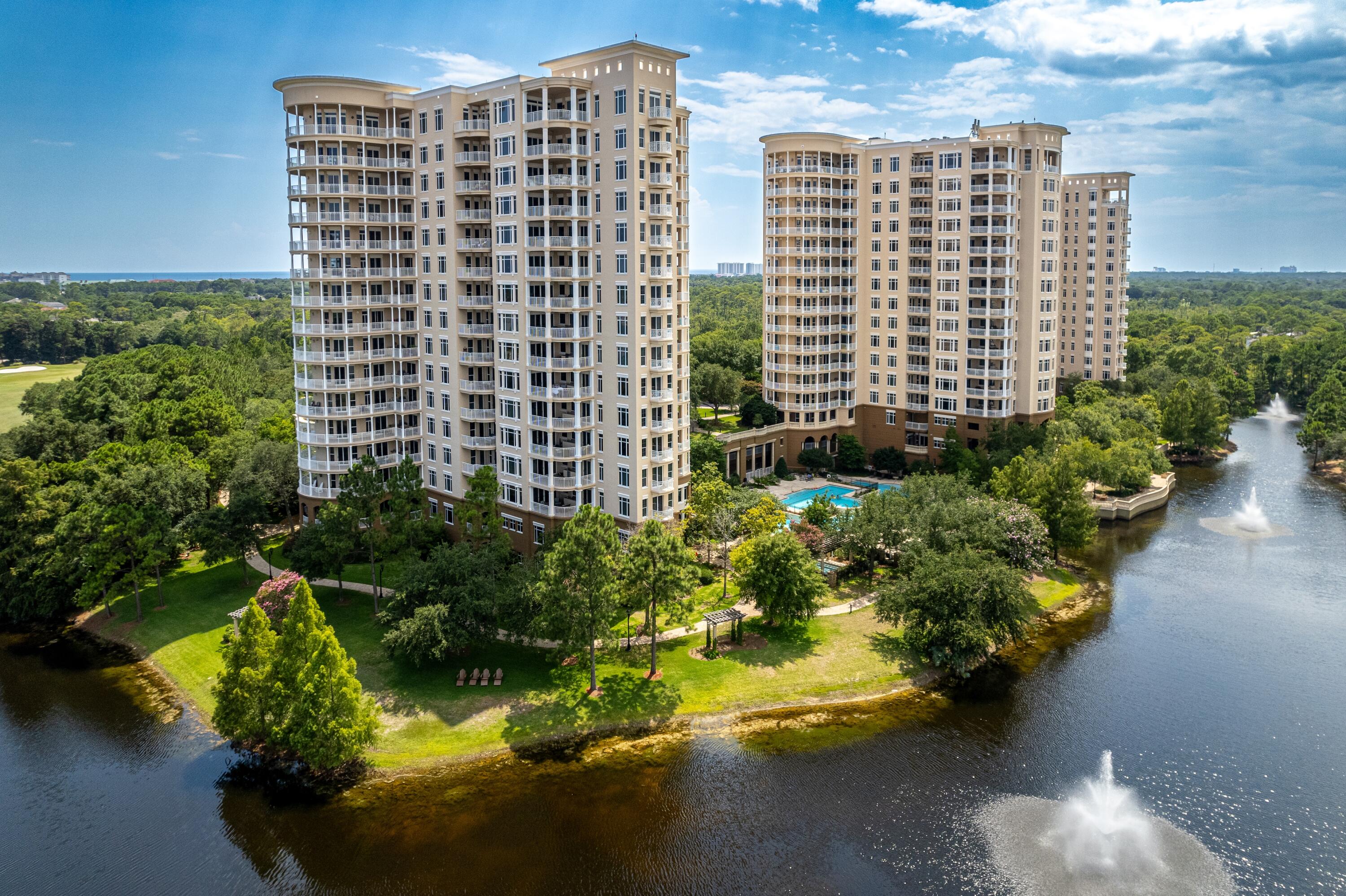 ONE WATER PLACE AT KELLY PLANTATION - Residential