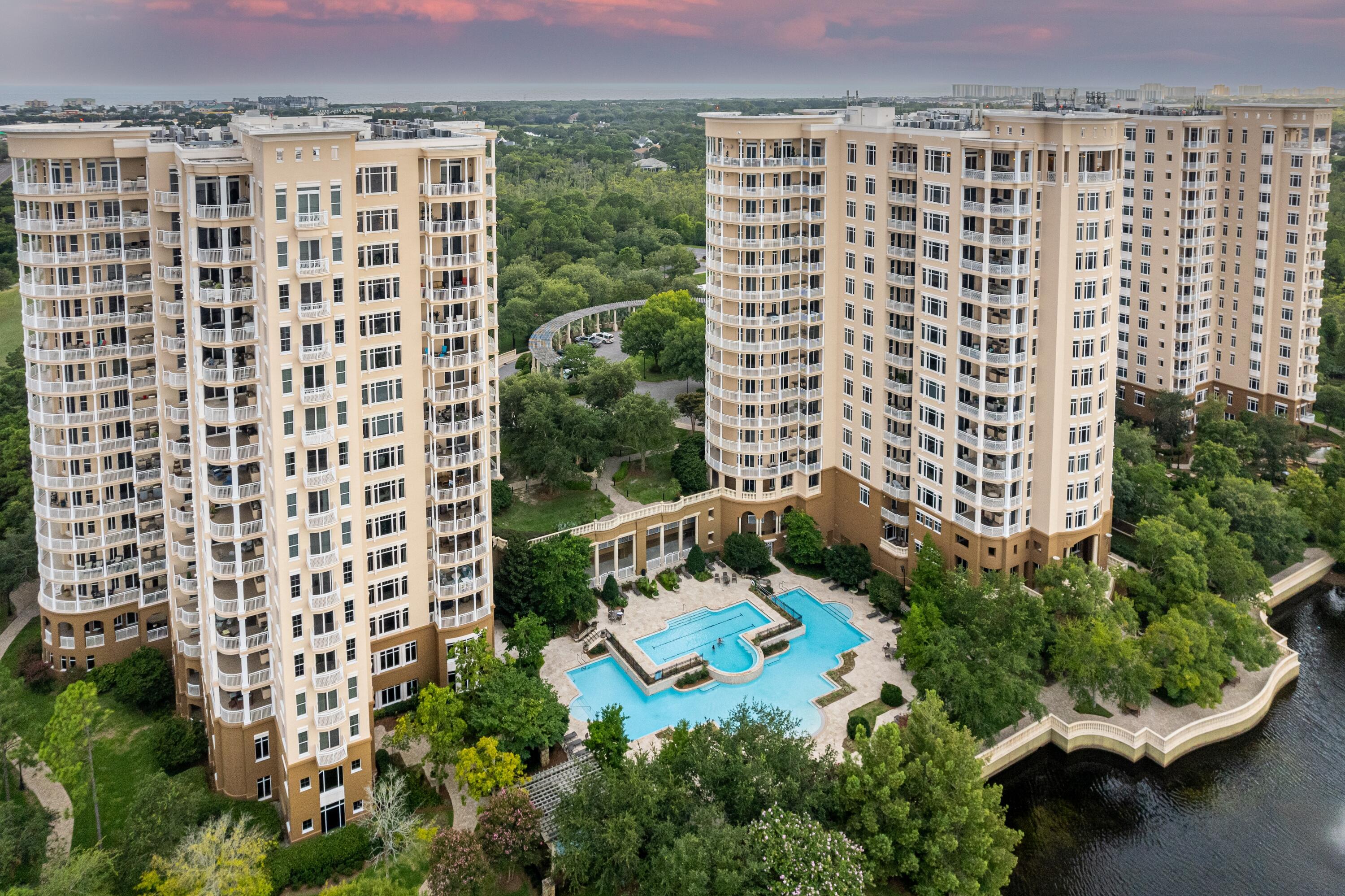 ONE WATER PLACE AT KELLY PLANTATION - Residential