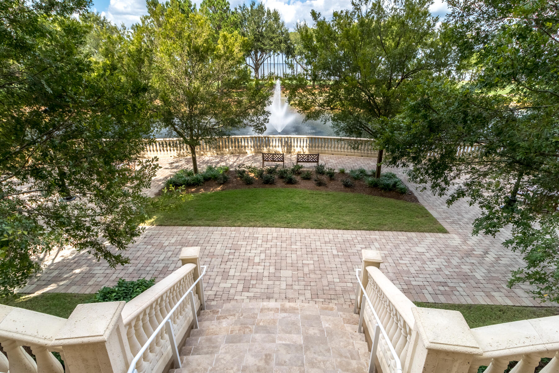 ONE WATER PLACE AT KELLY PLANTATION - Residential