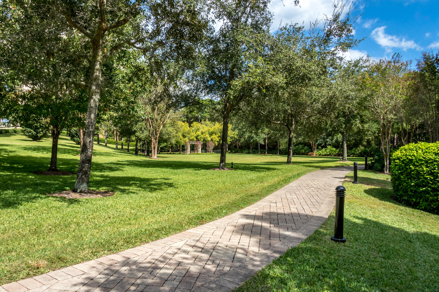 ONE WATER PLACE AT KELLY PLANTATION - Residential