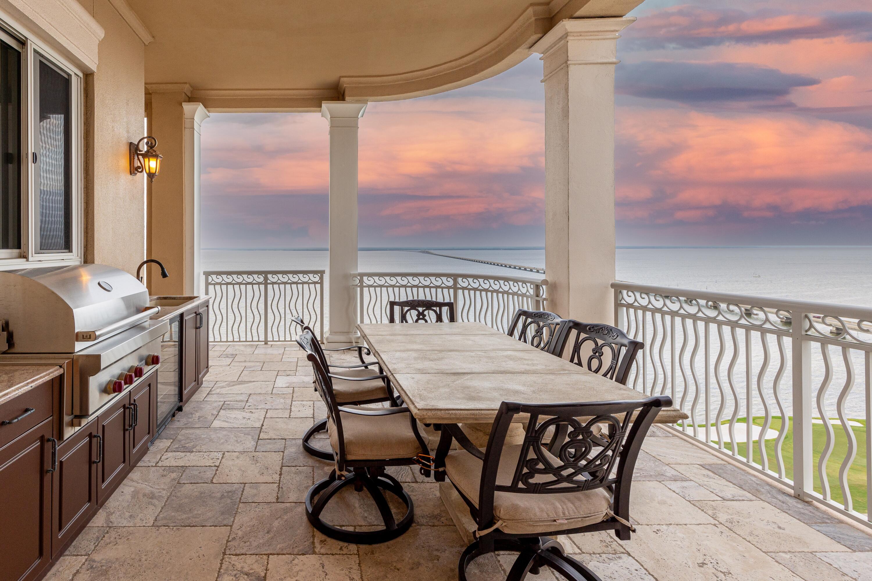 ONE WATER PLACE AT KELLY PLANTATION - Residential