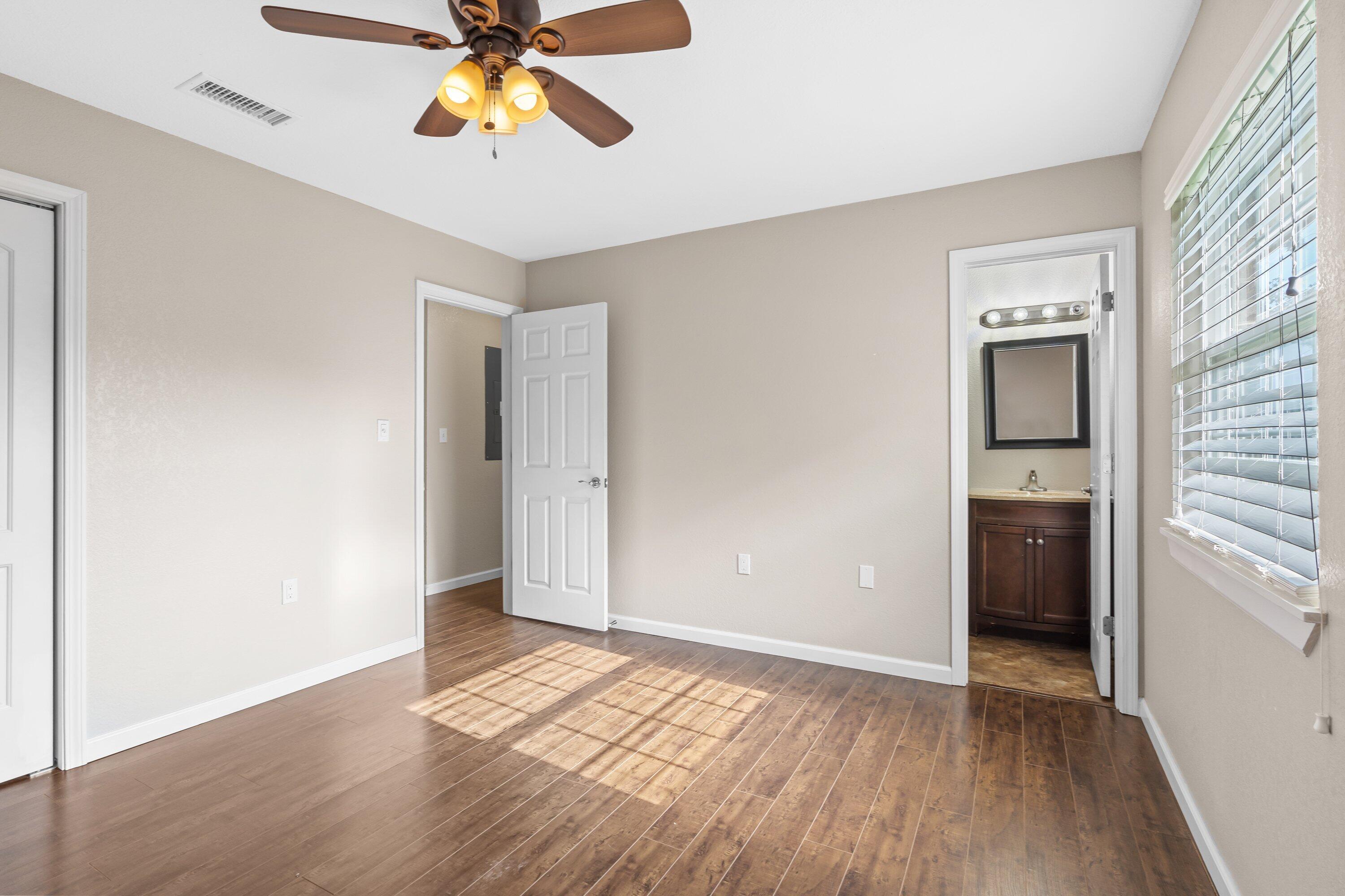 PINEDALE - Residential