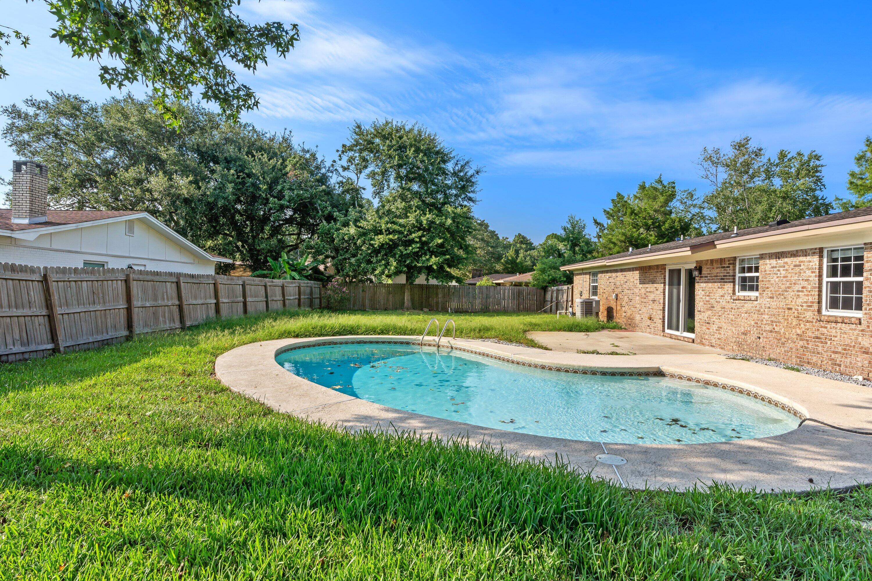 PINEDALE - Residential