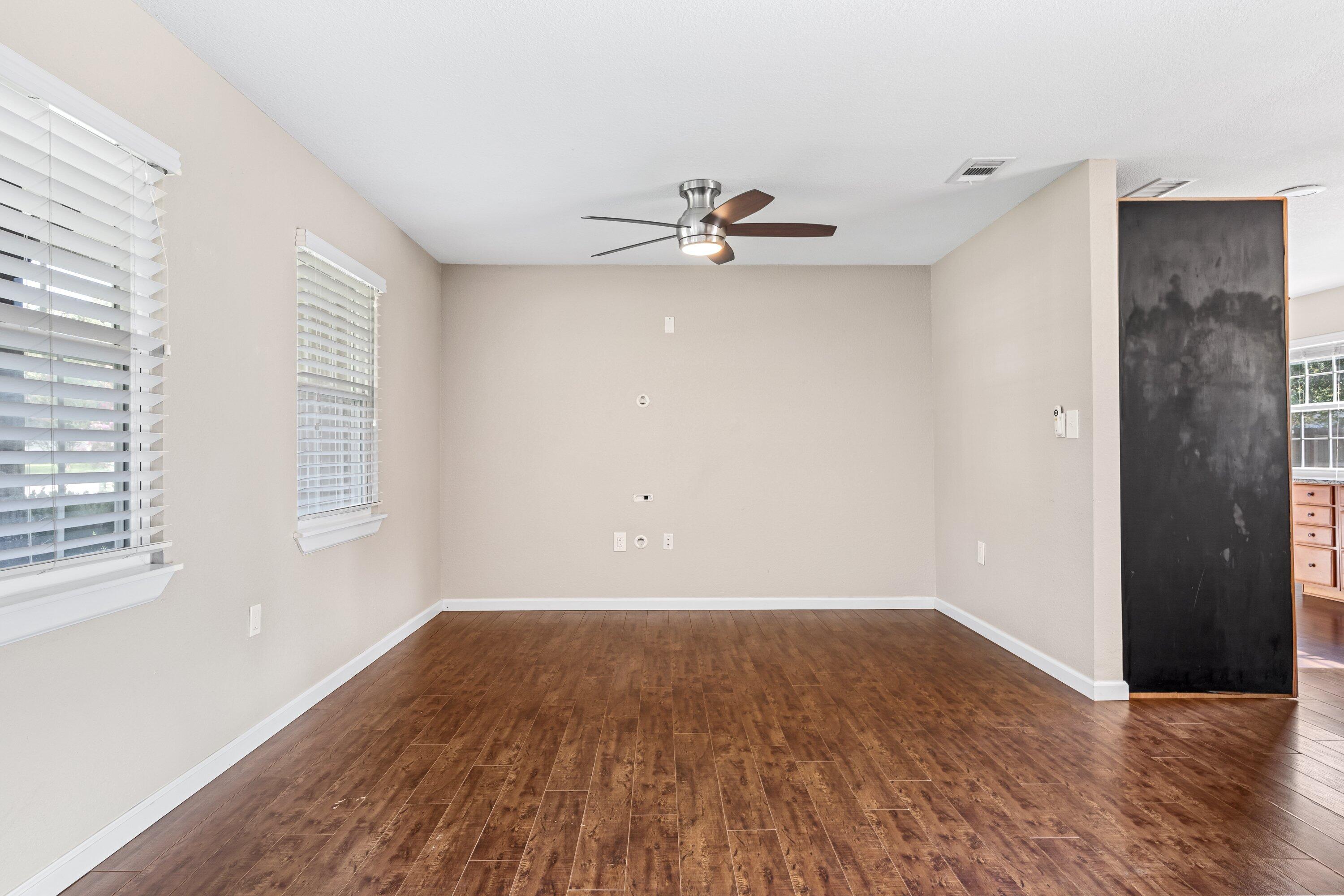 PINEDALE - Residential