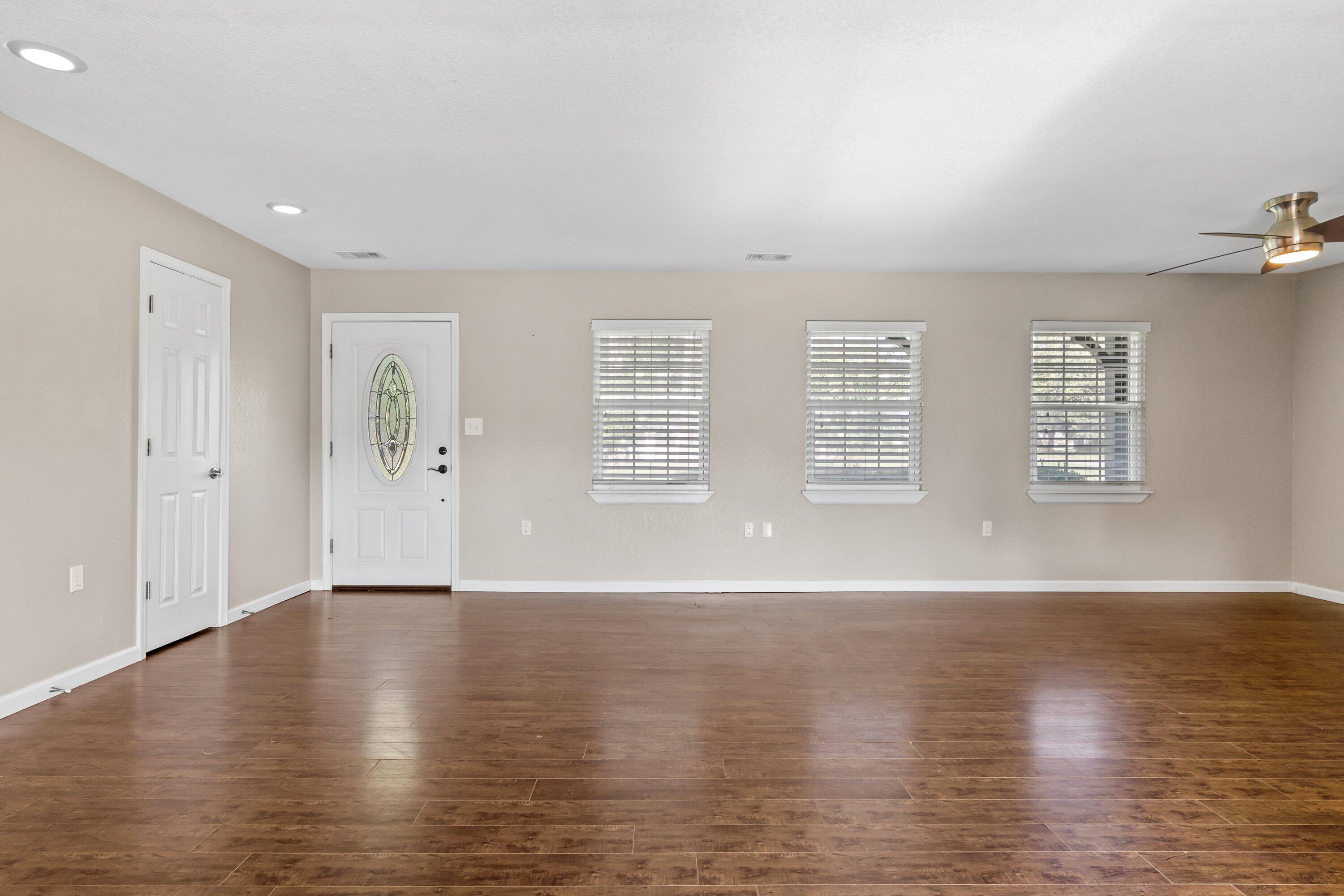 PINEDALE - Residential