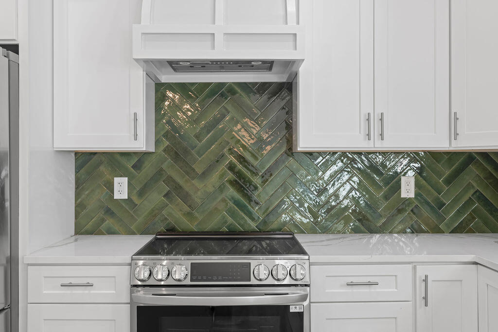 HIDDEN GROVE - Residential