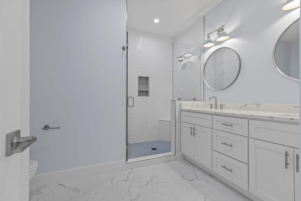 HIDDEN GROVE - Residential