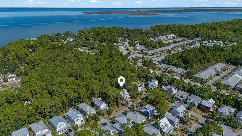 HIDDEN GROVE - Residential