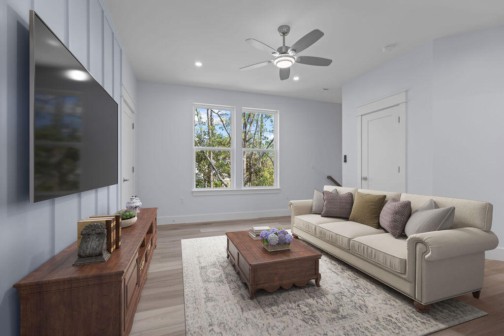 HIDDEN GROVE - Residential